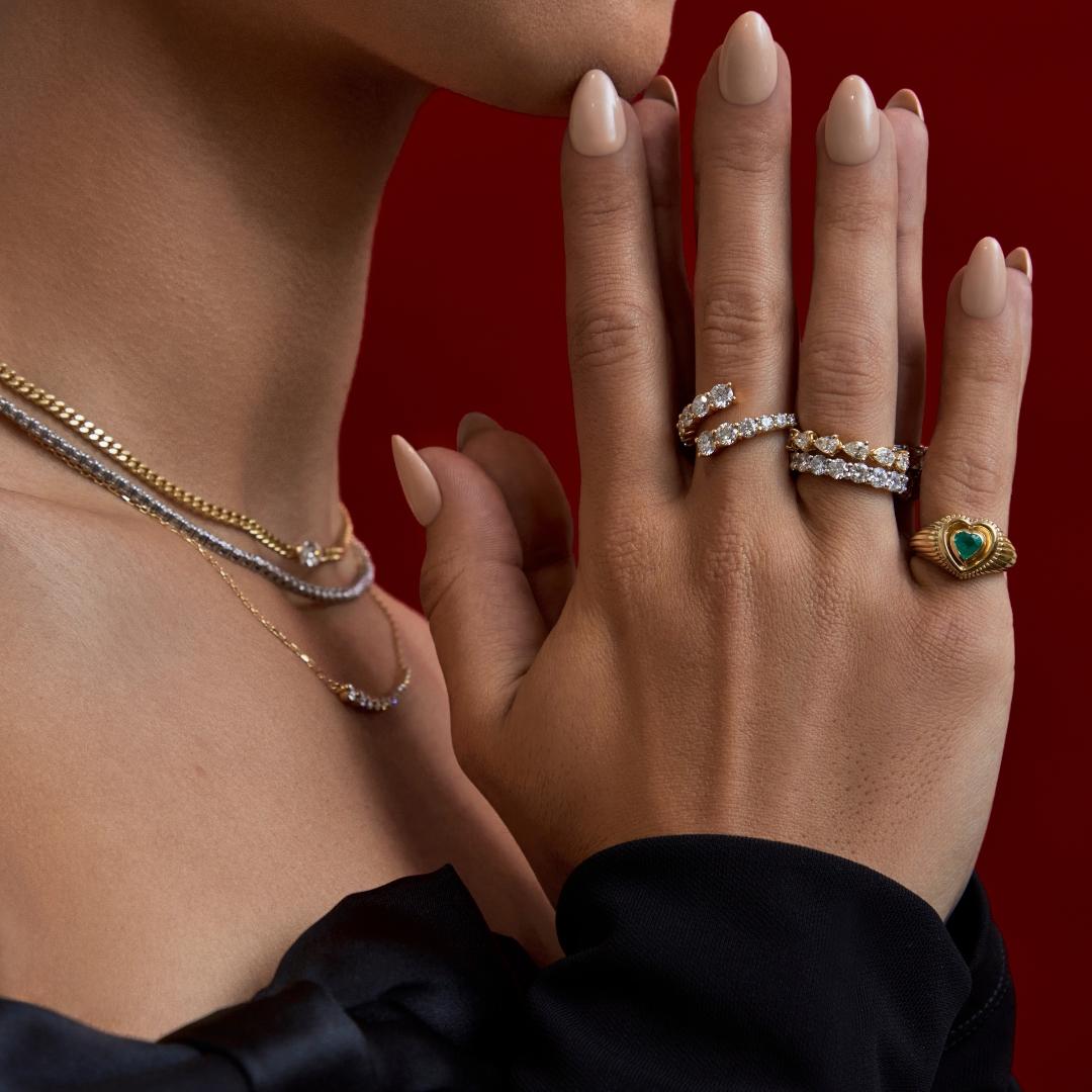 For Sale:  Fluted Heart Emerald Diamond Signet Ring 4
