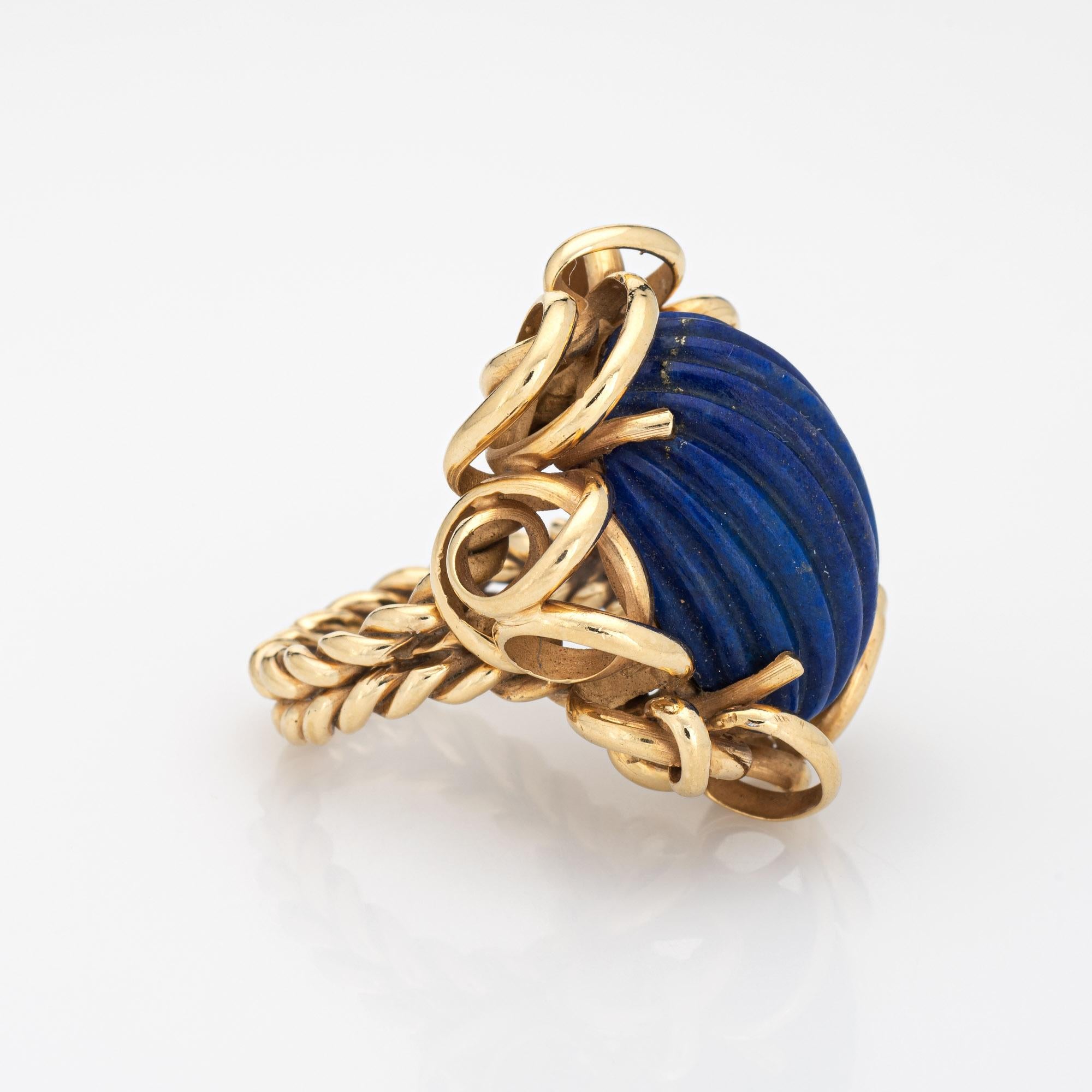 Modern Fluted Lapis Lazuli Ring 14k Yellow Gold 60s Vintage Large Cocktail Ring Heavy For Sale