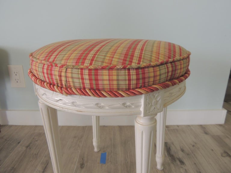Fluted Legs Round Vanity Stool with Plaid Silk Fabric and Rope Trim For Sale at 1stDibs