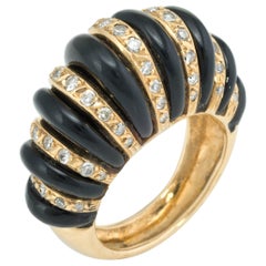Fluted Onyx Diamond Dome Cocktail Ring Vintage 18 Karat Gold Estate Jewelry