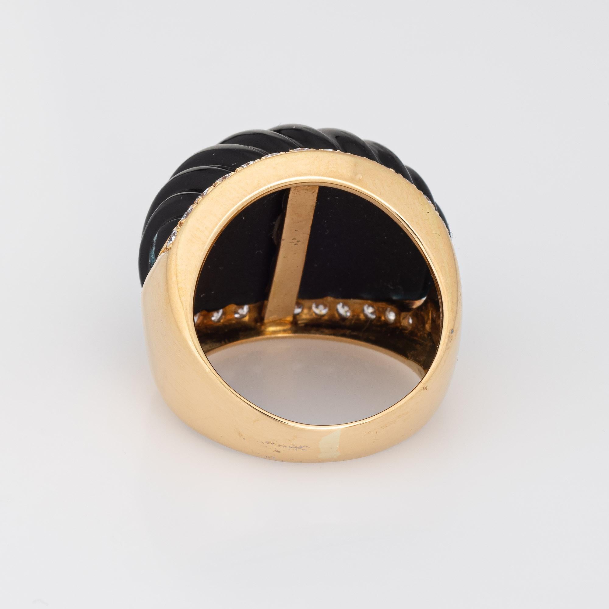 fluted gold ring