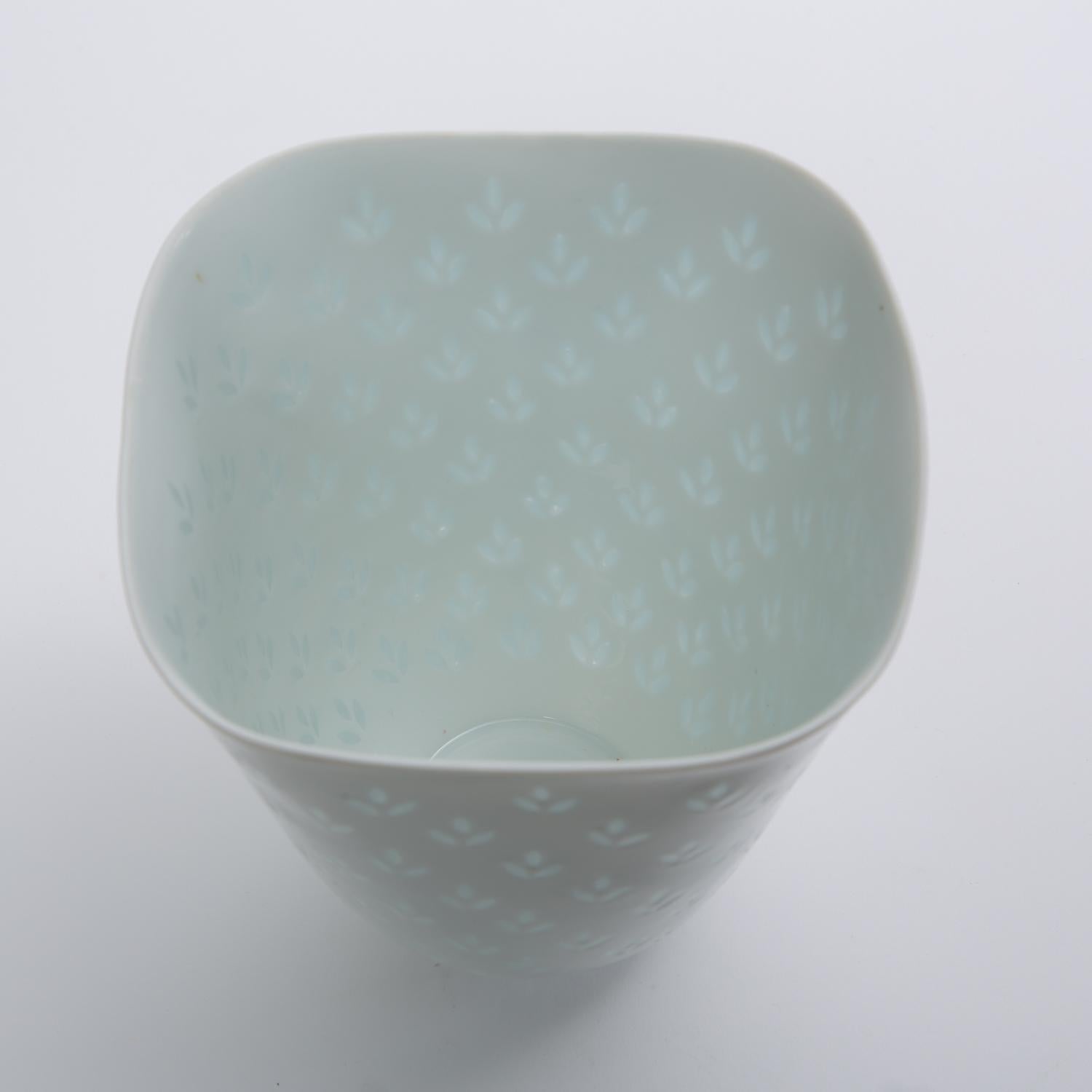 Fluted Porcelain Vase by Freidl Holzer-Kjellberg for Arabia of Finland 1