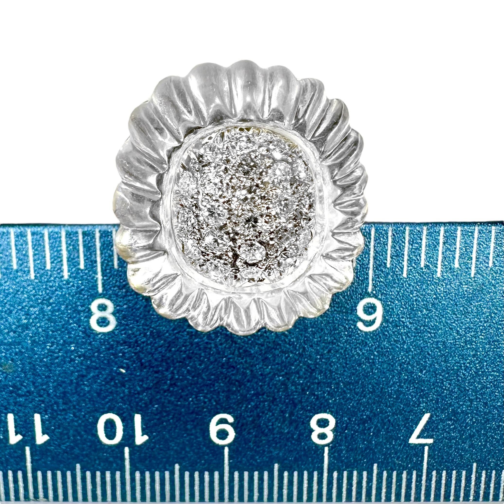 Geriffelte Ohrringe aus Bergkristall und Diamanten von Designer MAZ in 18K Gelbgold Damen im Angebot