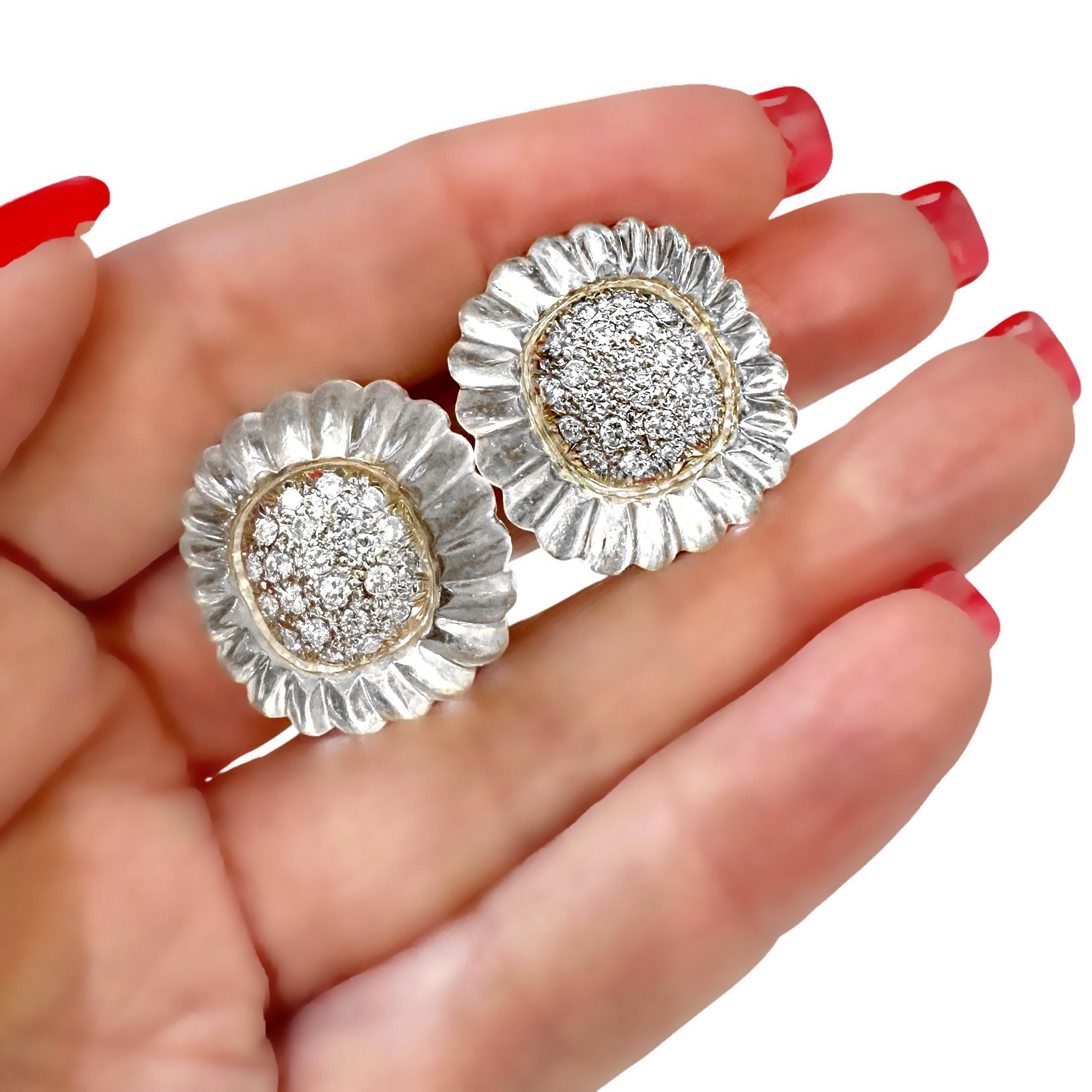 Geriffelte Ohrringe aus Bergkristall und Diamanten von Designer MAZ in 18K Gelbgold im Angebot 2