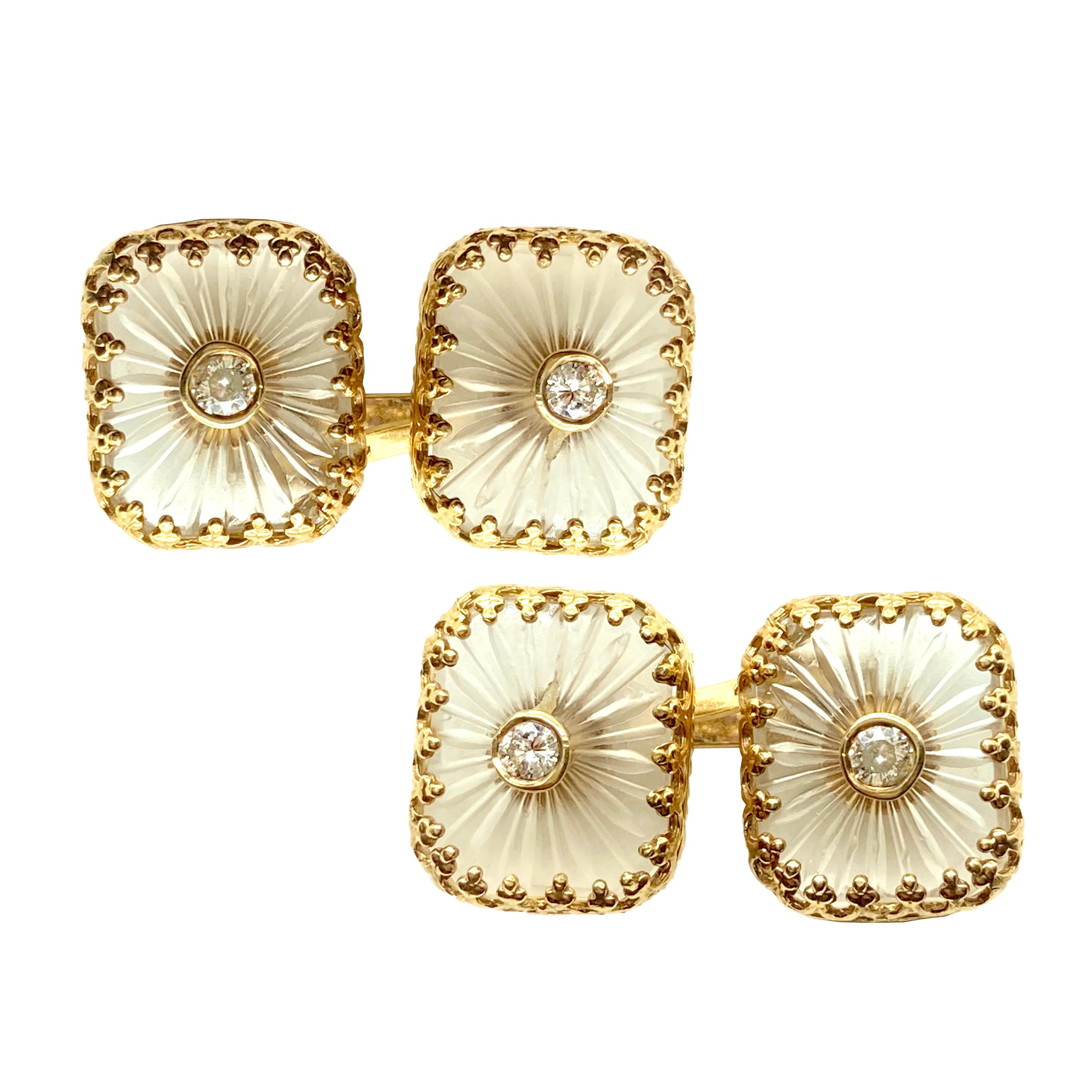 A beautiful pair of fluted rock crystal and diamond cufflinks in 14 karat yellow gold. Circa 1950s.