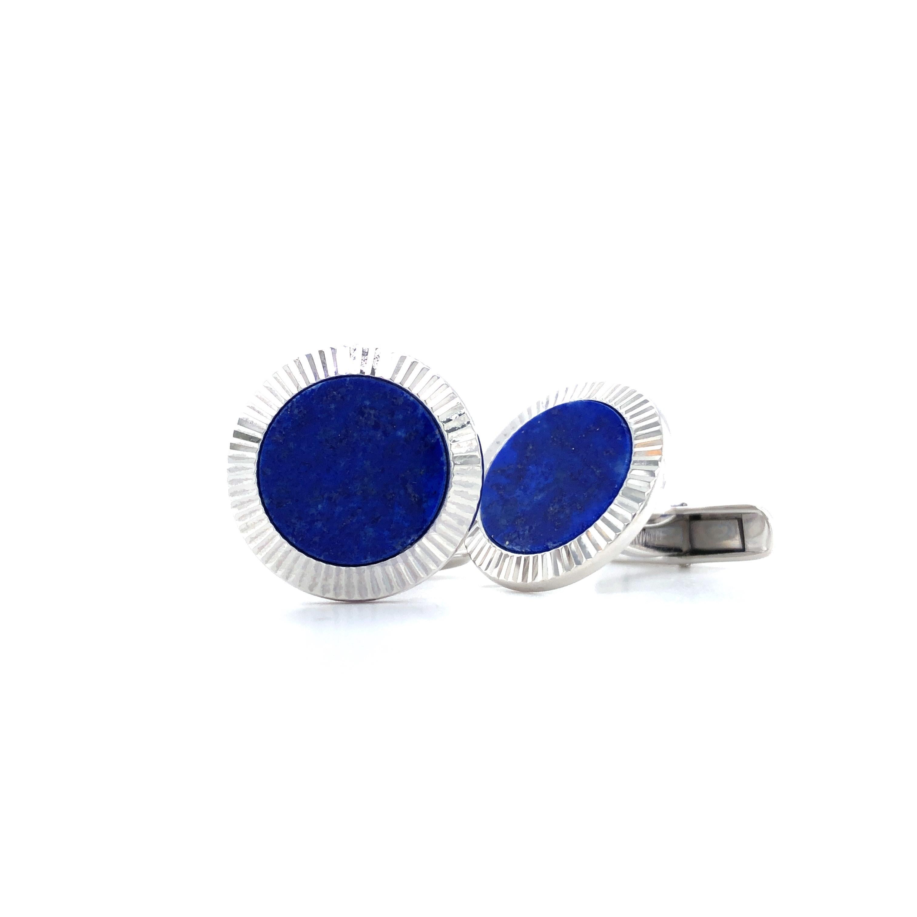 Fluted Round Cufflinks in Solid 925 Sterling Silver, Rhodium Plated, Lapis Lazuli, 19 mm by Victor Mayer
Cufflinks made in the workshop of VICTOR MAYER in Pforzheim, Germany. The quality meets the highest standards: solid execution with a coating of