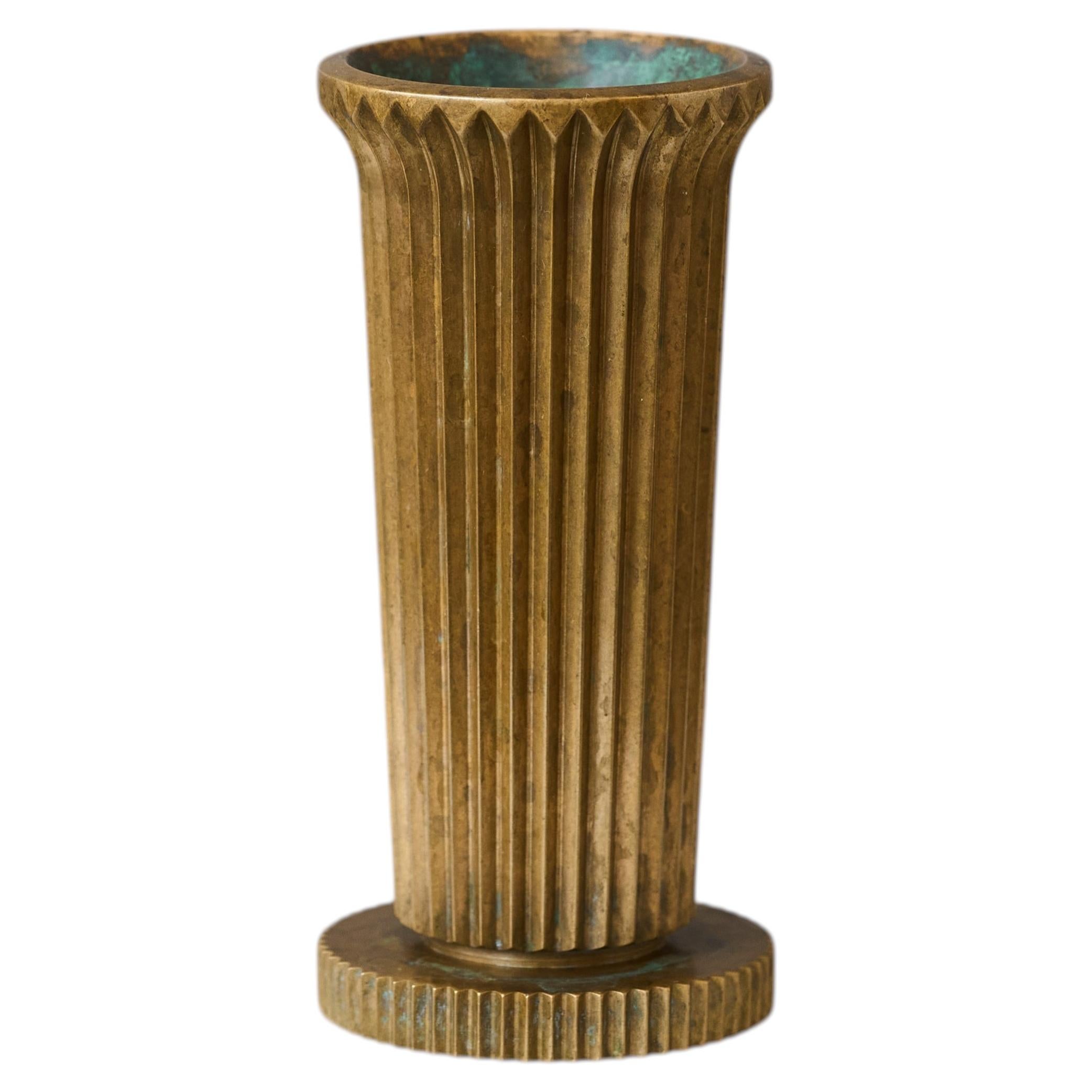 Geriffelte Tinos-Bronzevase, Art déco, Dänemark, 1930er Jahre im Angebot