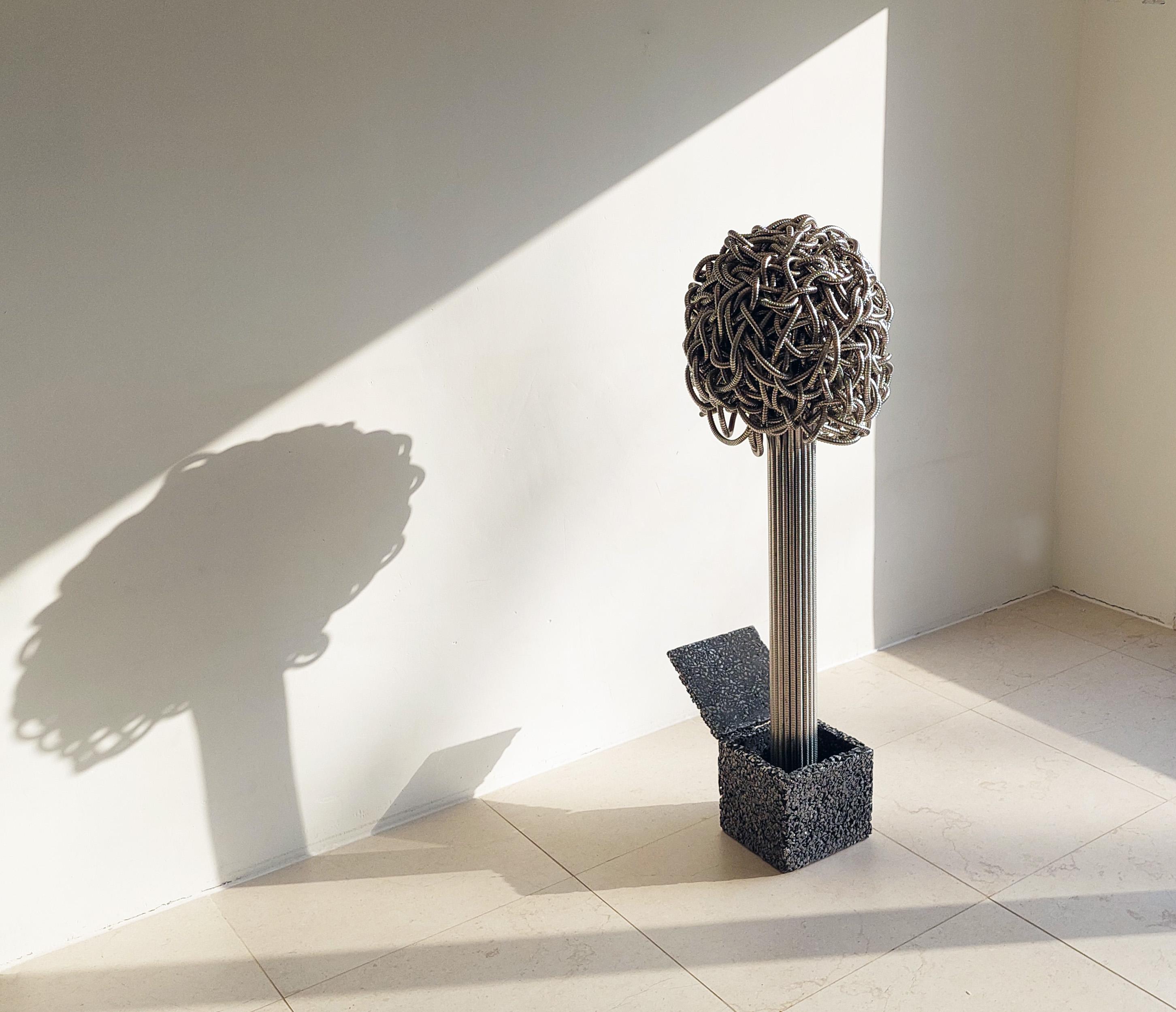 Sculpture de Jack Flux : objet organique, dynamique et cinétique en vente 3