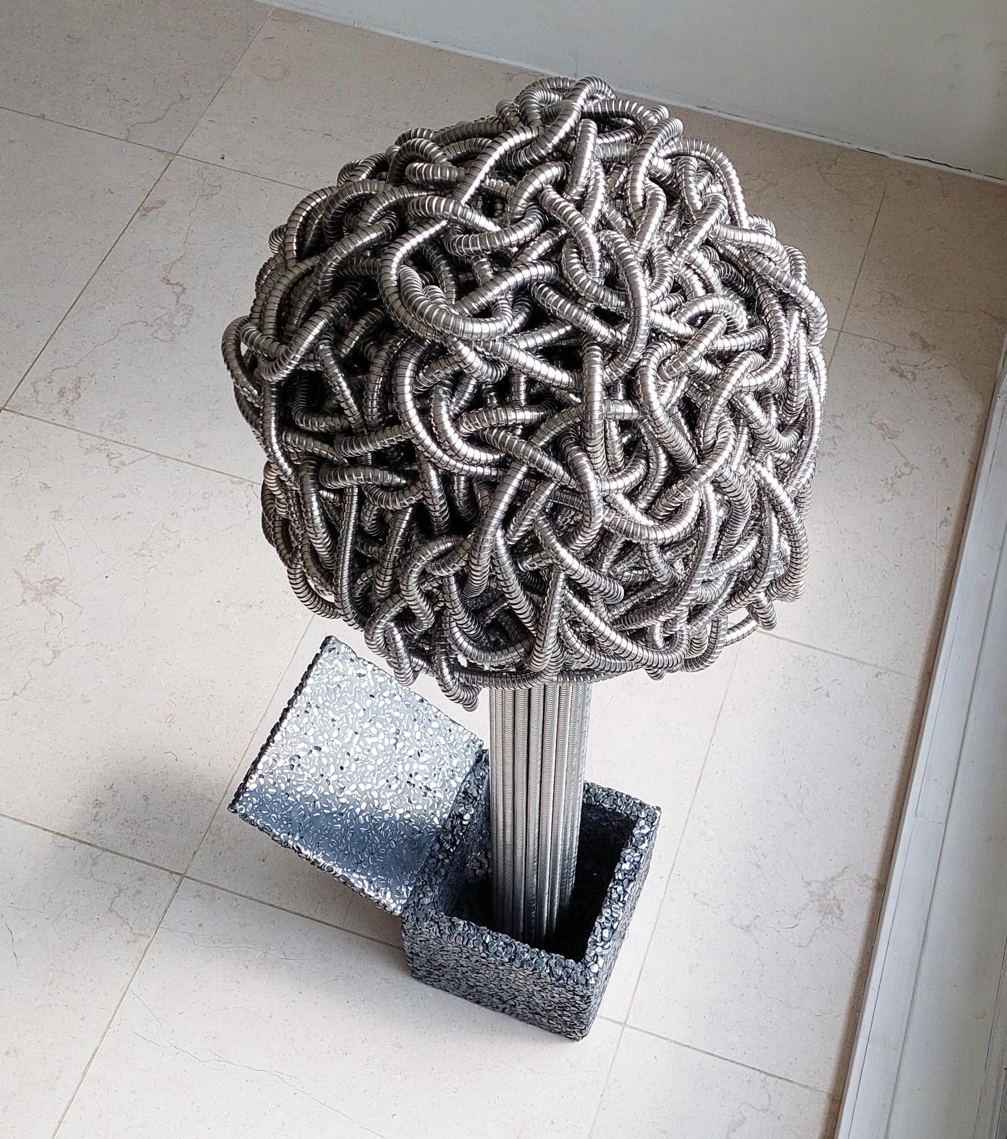 Sculpture de Jack Flux : objet organique, dynamique et cinétique en vente 4