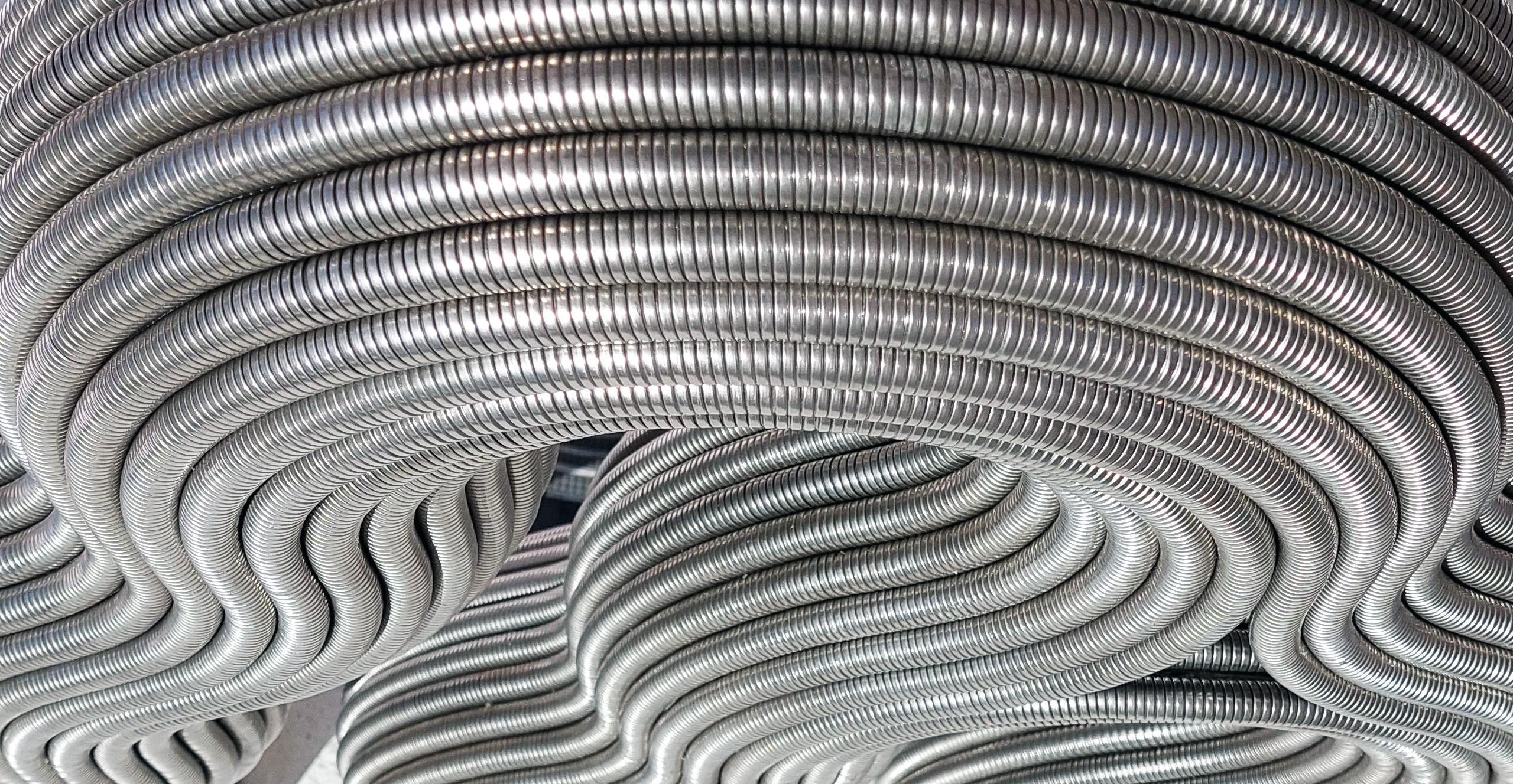 FLUXsculpture> organische Skulptur aus Edelstahl (Niederländisch) im Angebot