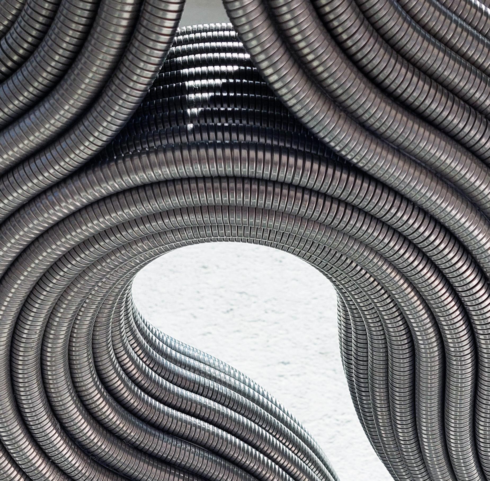 FLUXsculpture> organische Skulptur aus Edelstahl im Zustand „Neu“ im Angebot in Maastricht, NL