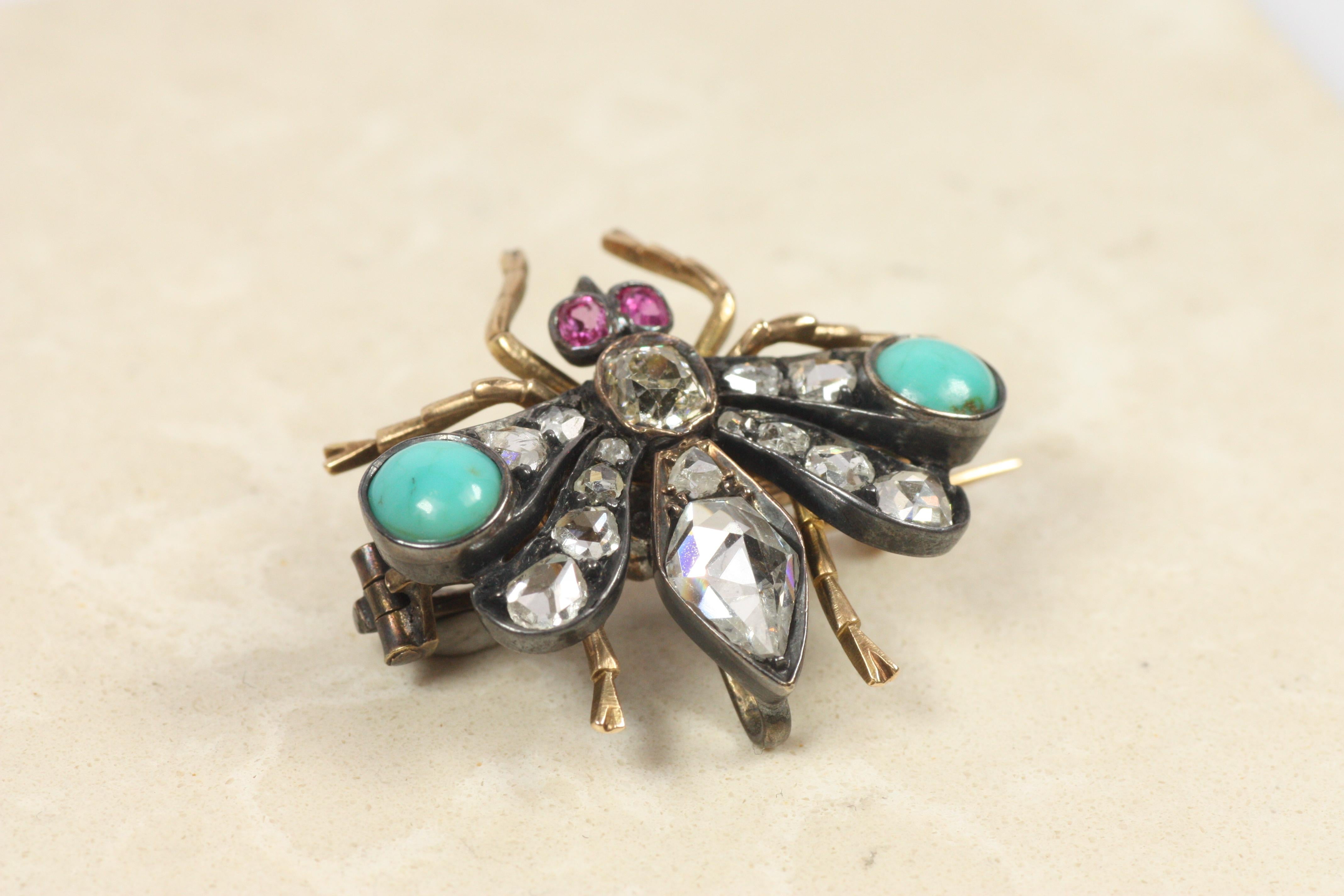 Fliegenbrosche um 1900 - Alte Mine & Diamanten im Rosenschliff, burmesische Rubine, Türkis (Art nouveau) im Angebot