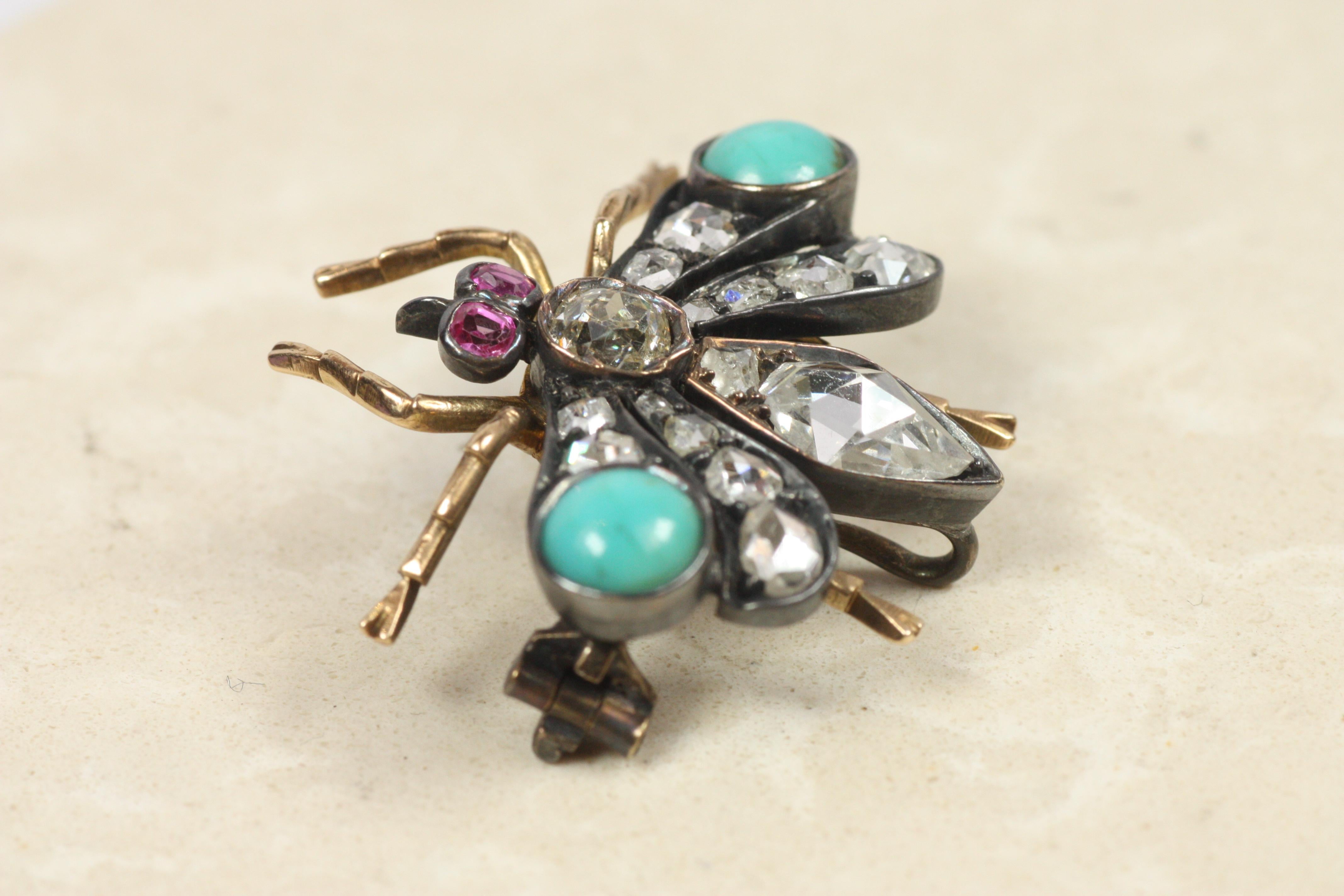 Fliegenbrosche um 1900 - Alte Mine & Diamanten im Rosenschliff, burmesische Rubine, Türkis im Angebot 1