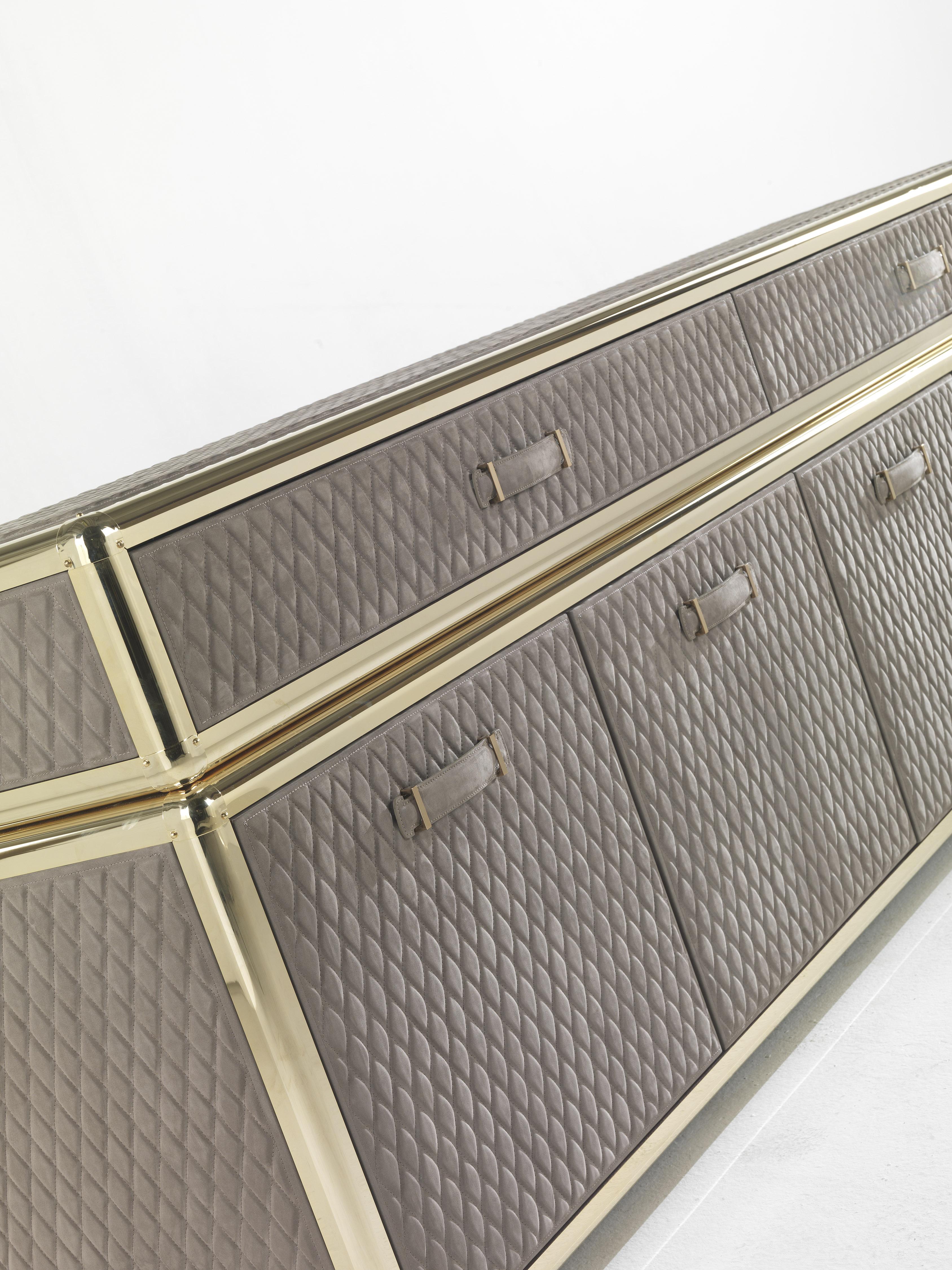 Fly Case Sideboard aus Leder des 21. Jahrhunderts von Roberto Cavalli Home Interiors (Moderne) im Angebot