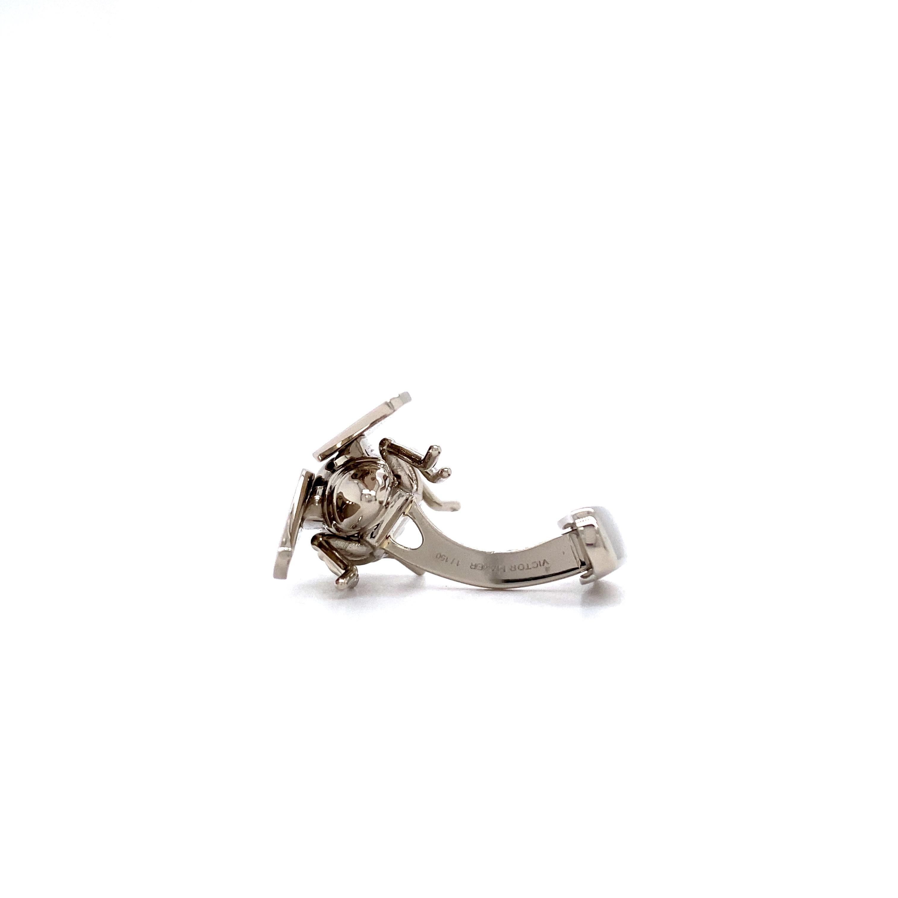 Brilliant Cut Fly Cufflinks - 18k White Gold - Grey Enamel - Black Tourmaline For Sale