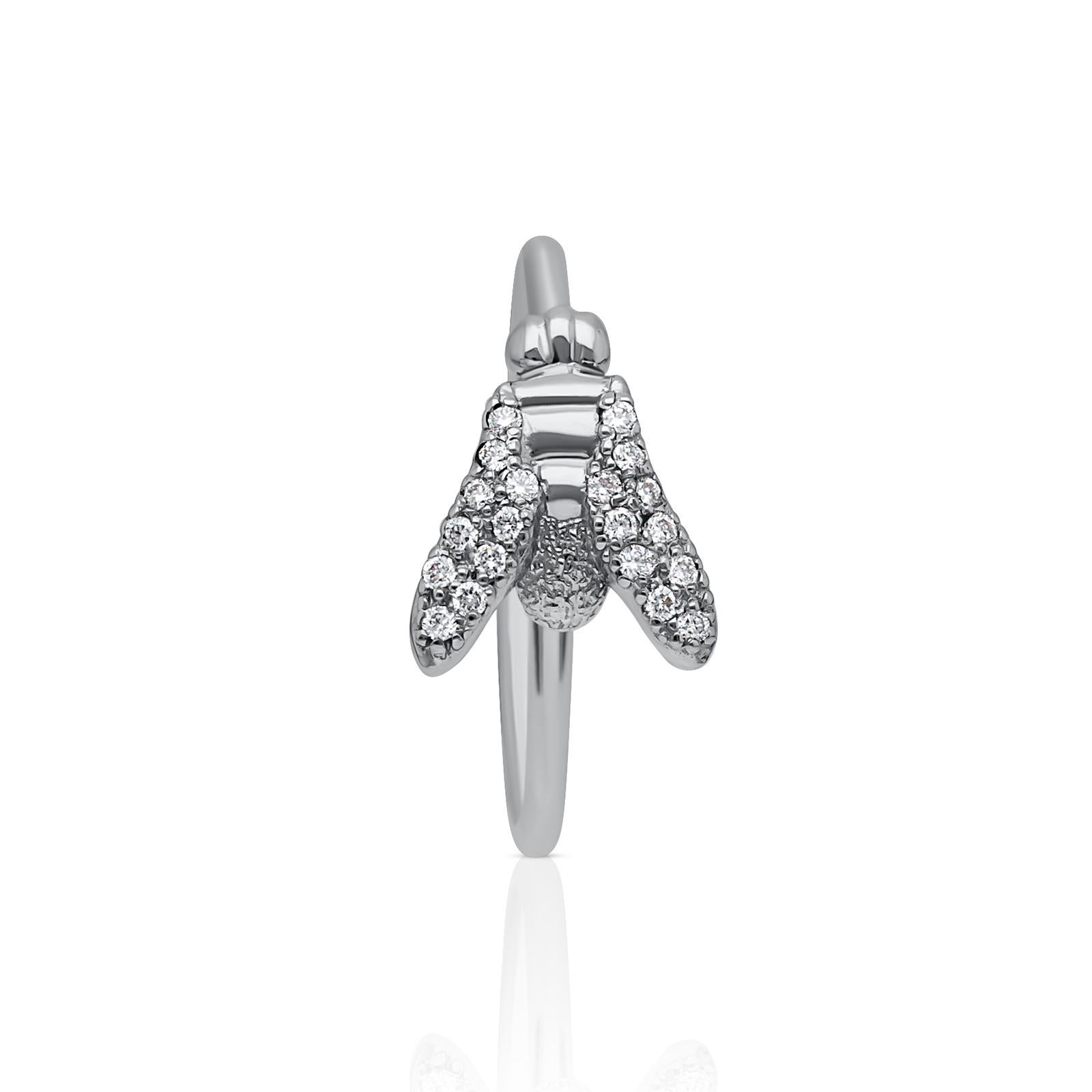 Contemporary maxi FLY Essential Ring in 18K White Gold with Full Pavé Diamonds - ECH JEWELRY For Sale