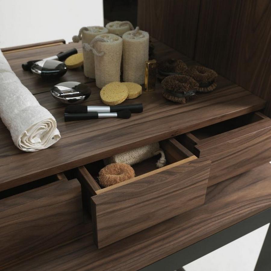 Modern Oak Fly Vanity, Designed by Giuliano & Gabriele Cappellettii, Made in Italy For Sale