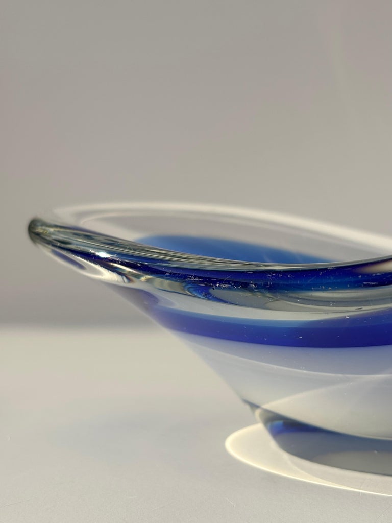 Flygsfors 1956 Blue Coquille Art Glass Bowl, Sweden at 1stDibs