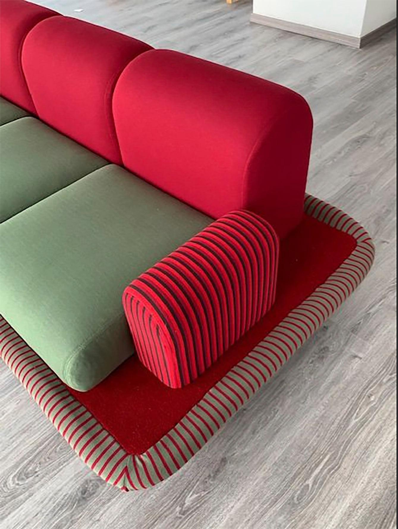1970 Flying Carpet 3 Seater Sofa by Ettore Sottsass Wood Fabrics Velvet Carpet 6