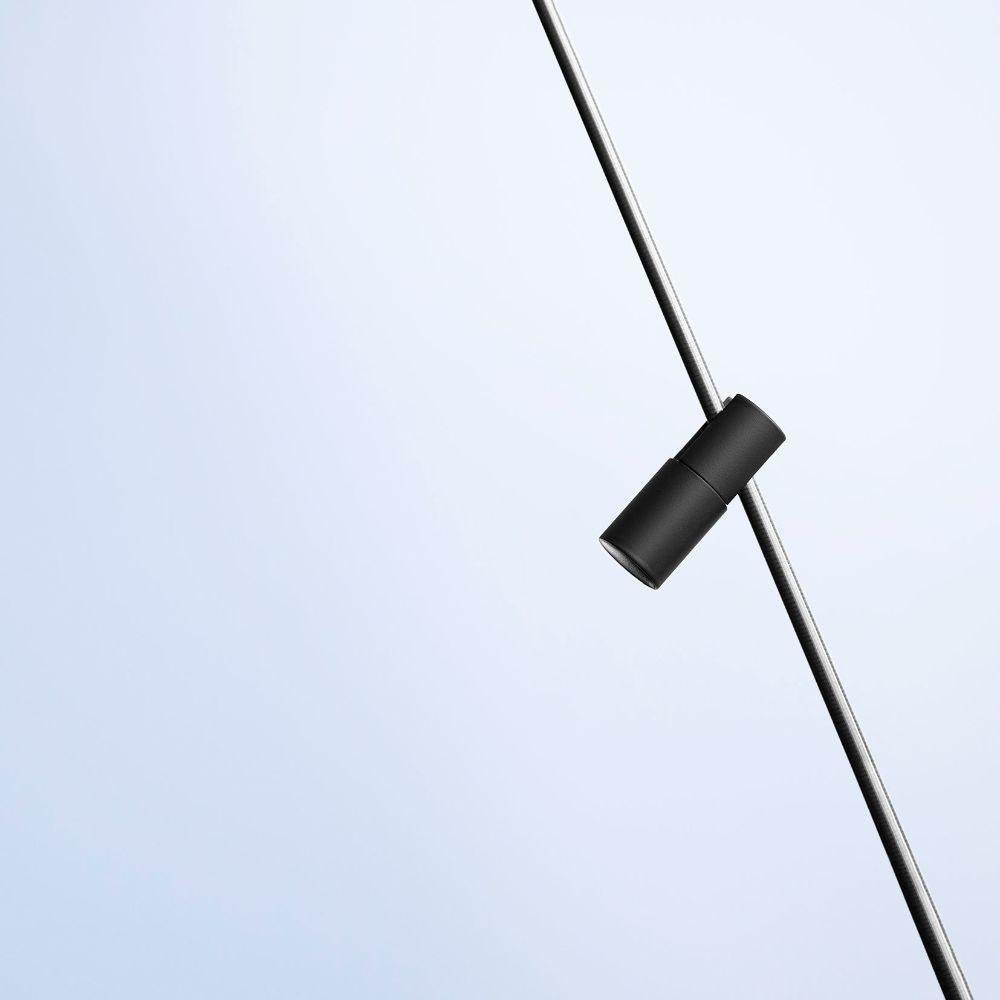 An antenna of light.
Antennas are mysterious, absolute and intrinsically beautiful, because their
essentialness expresses nothing more than their function.
A performing, adjustable and extremely comfortable light.

Color: Matt black
1,5W
5V DC
2700K