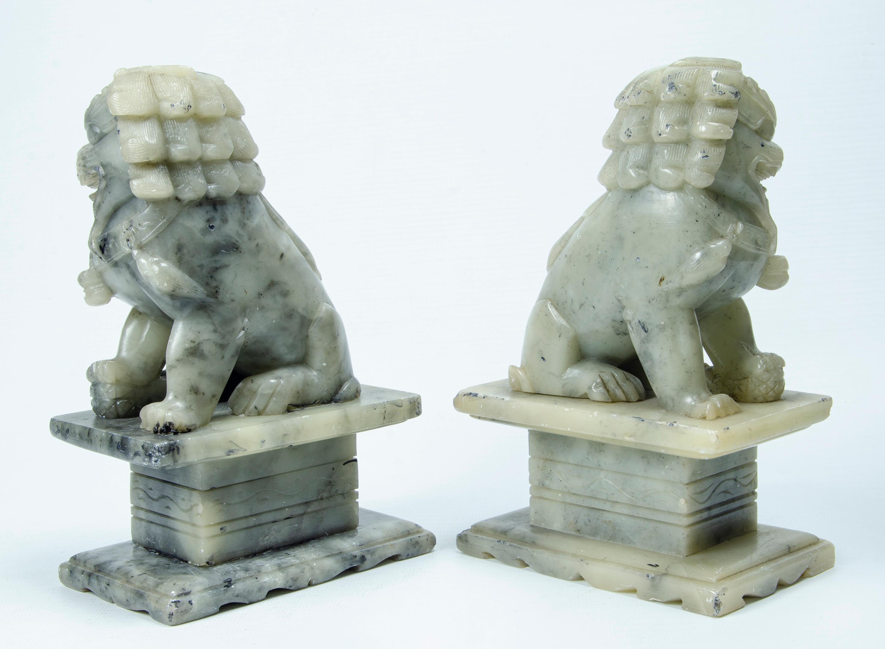 Fo couple dog sculptures
soap stone material
circa 1900 Origin China
They are both in perfect condition.