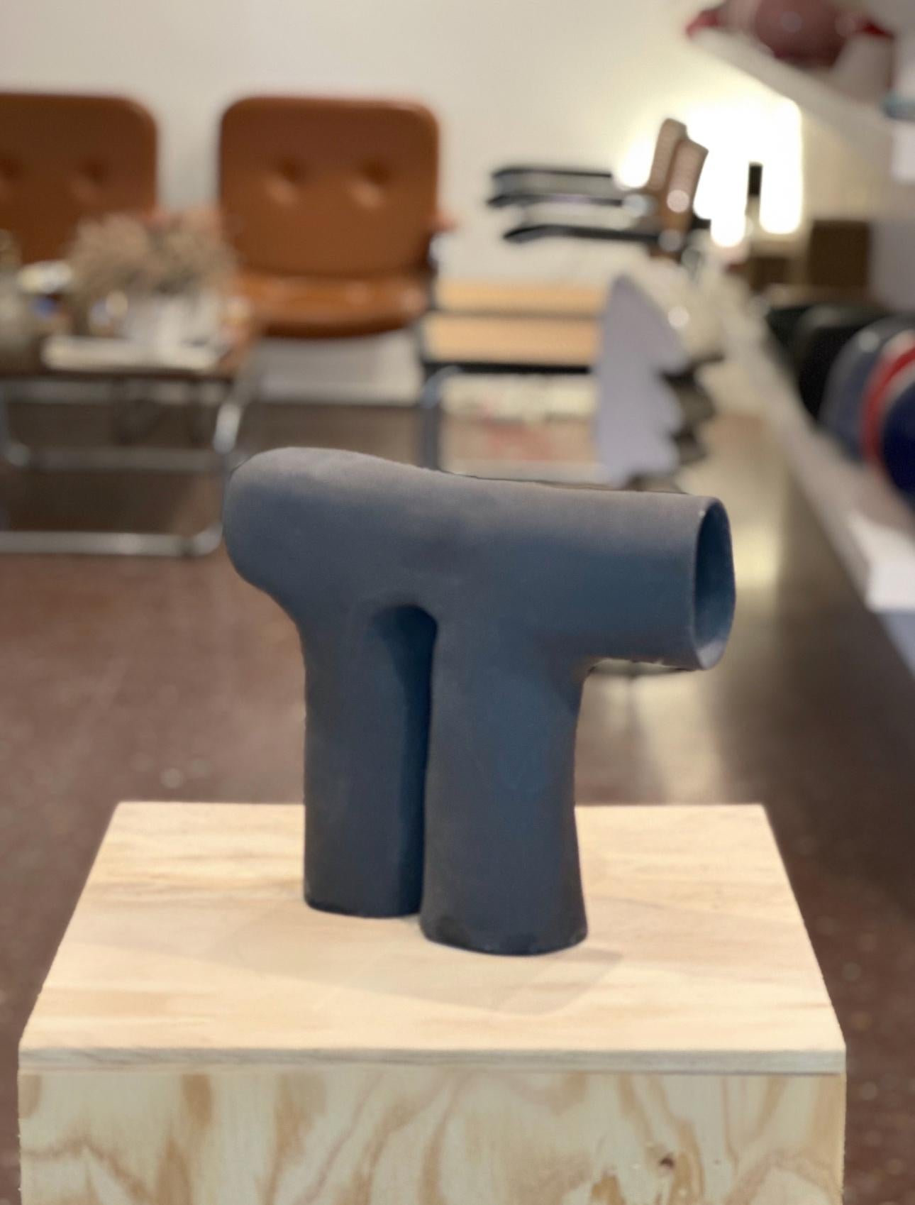 Foco- engobe noir Sculpture en grès réfractaire, Collection Cadaqués Neuf - En vente à BARCELONA, ES