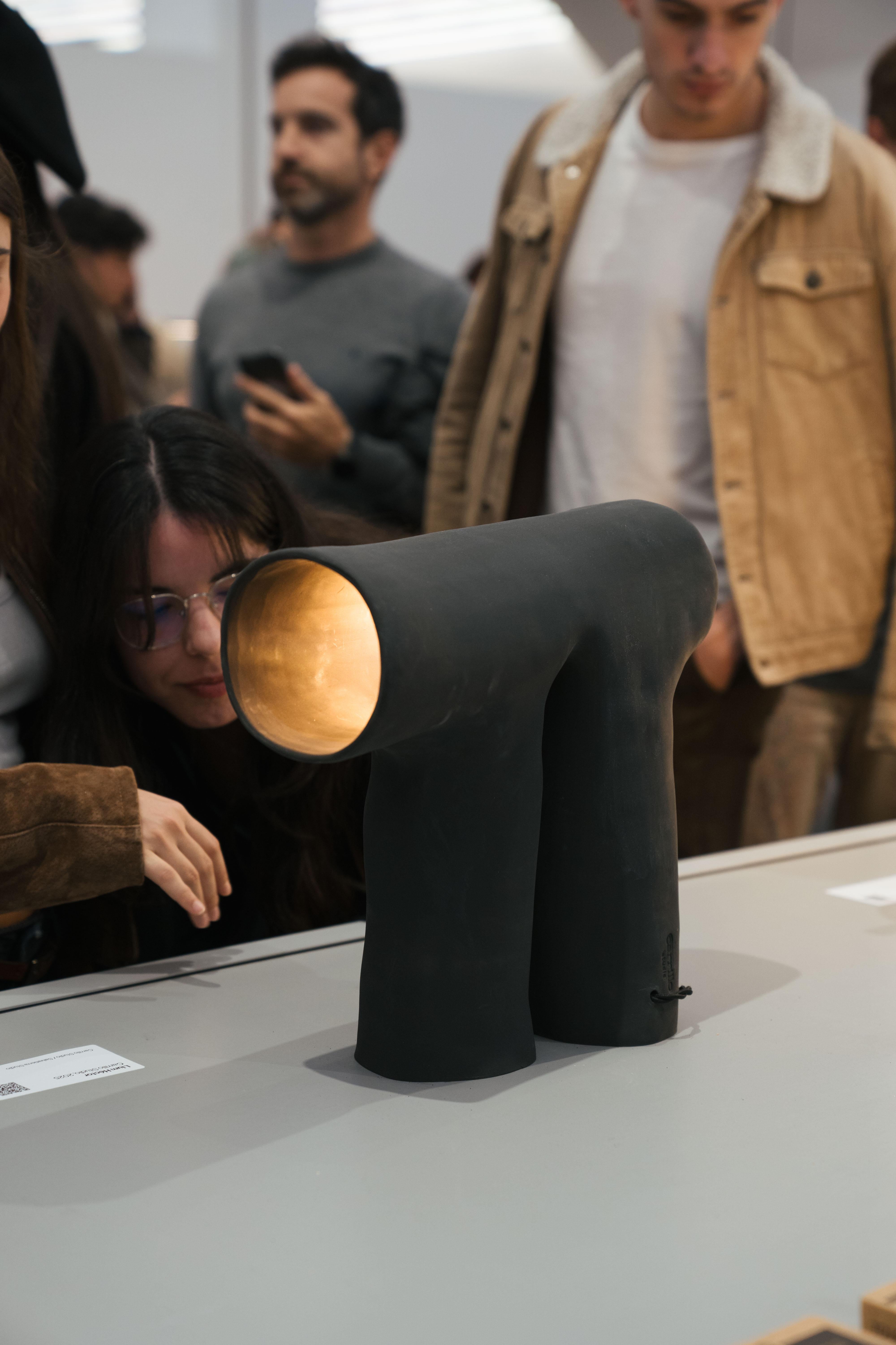 XXIe siècle et contemporain Foco- engobe noir Sculpture en grès réfractaire, Collection Cadaqués en vente