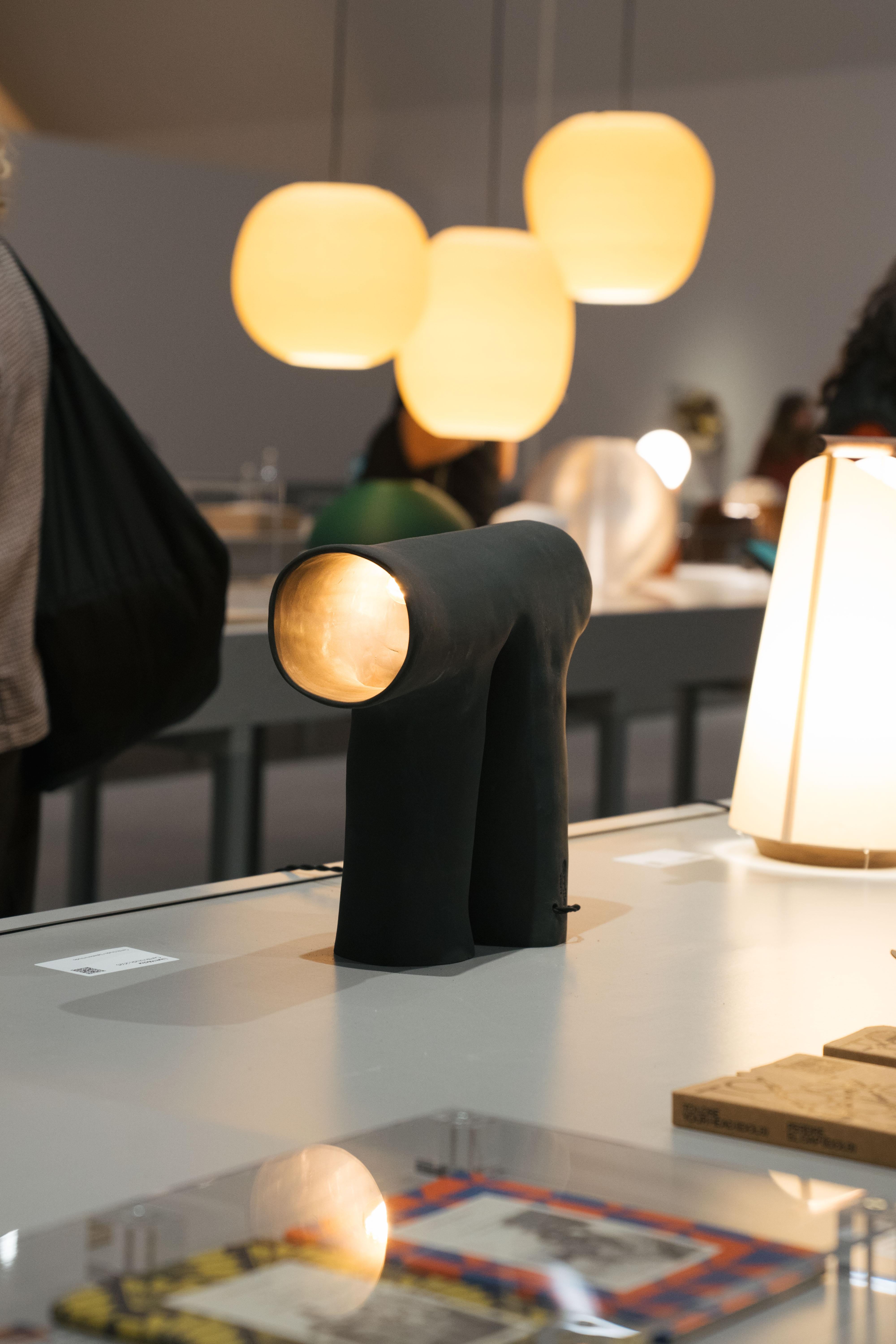 Foco- engobe noir Sculpture en grès réfractaire, Collection Cadaqués Neuf - En vente à BARCELONA, ES