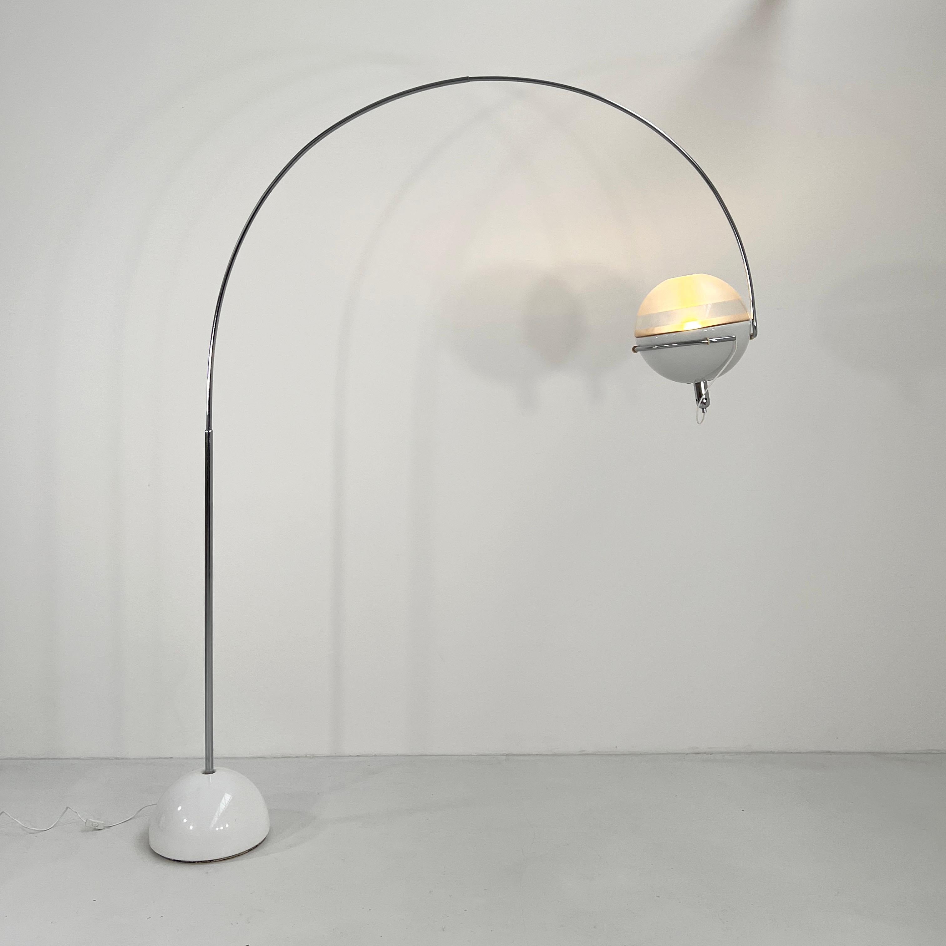 Focus Arc Floor Lamp by Fabio Lenci for Guzzini, 1970s For Sale 2