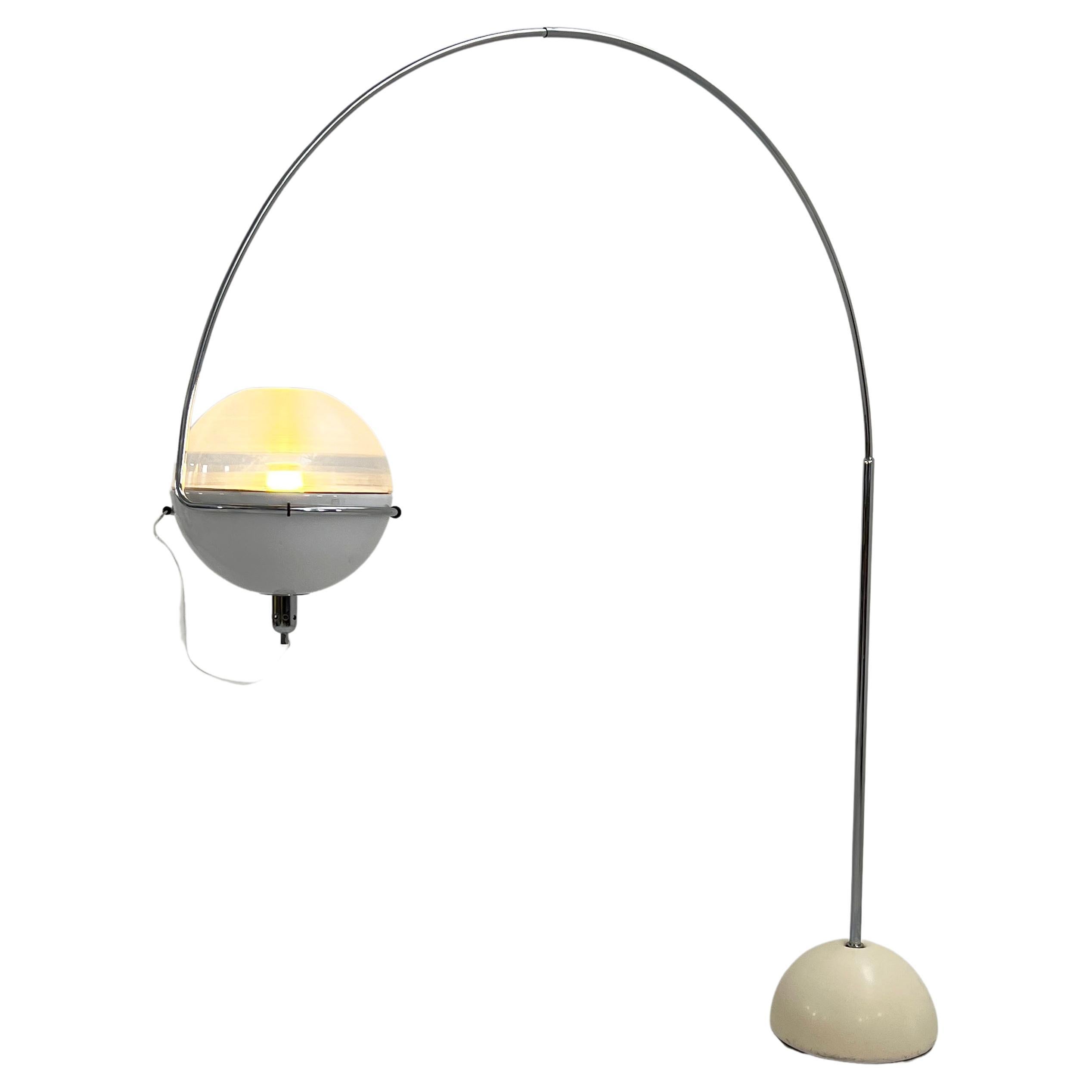 Lampadaire Focus Arc de Fabio Lenci pour Guzzini, 1970 en vente