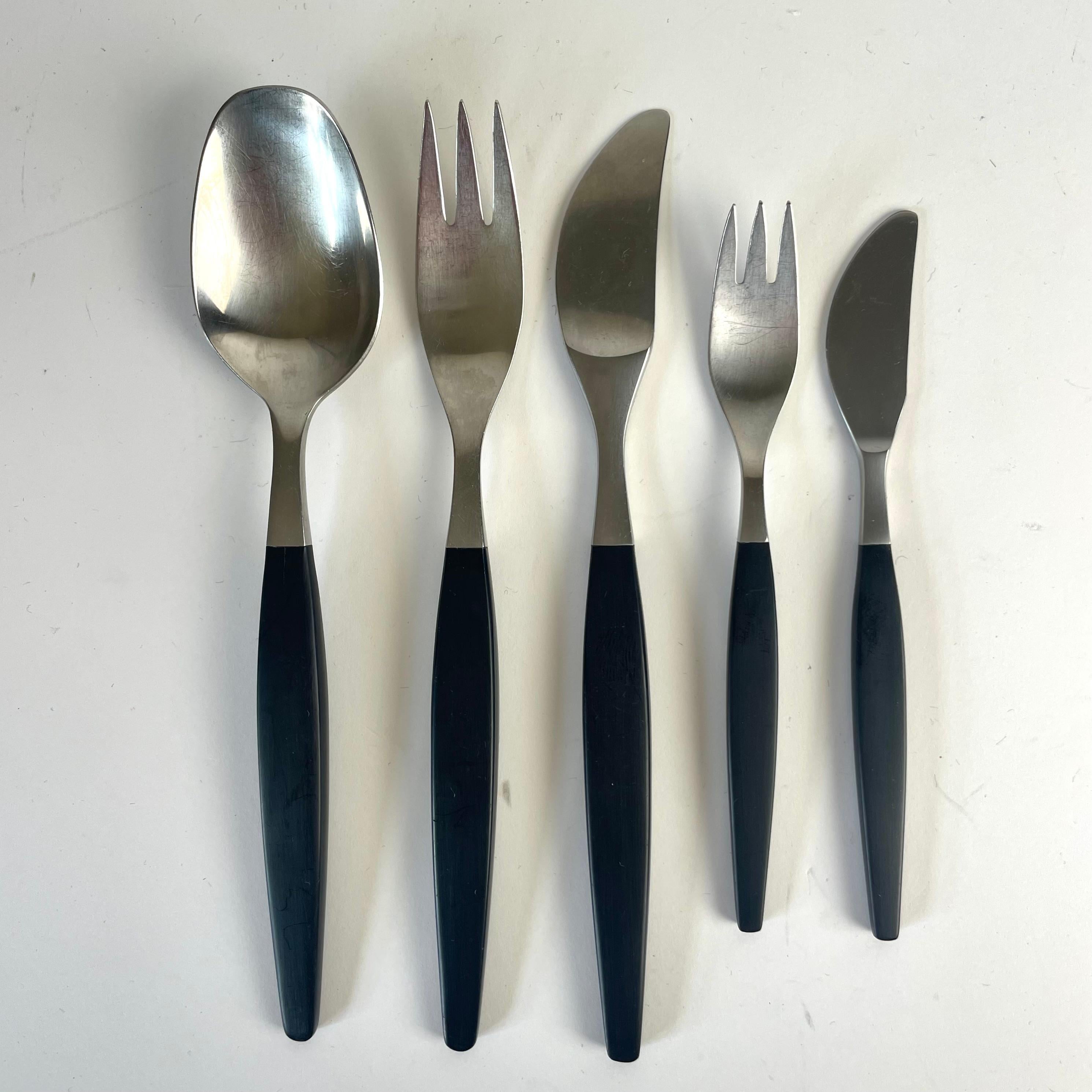 “Focus de Luxe” Flatware Set by Folke Arström for Gense, Sweden, 1950s im Angebot 4