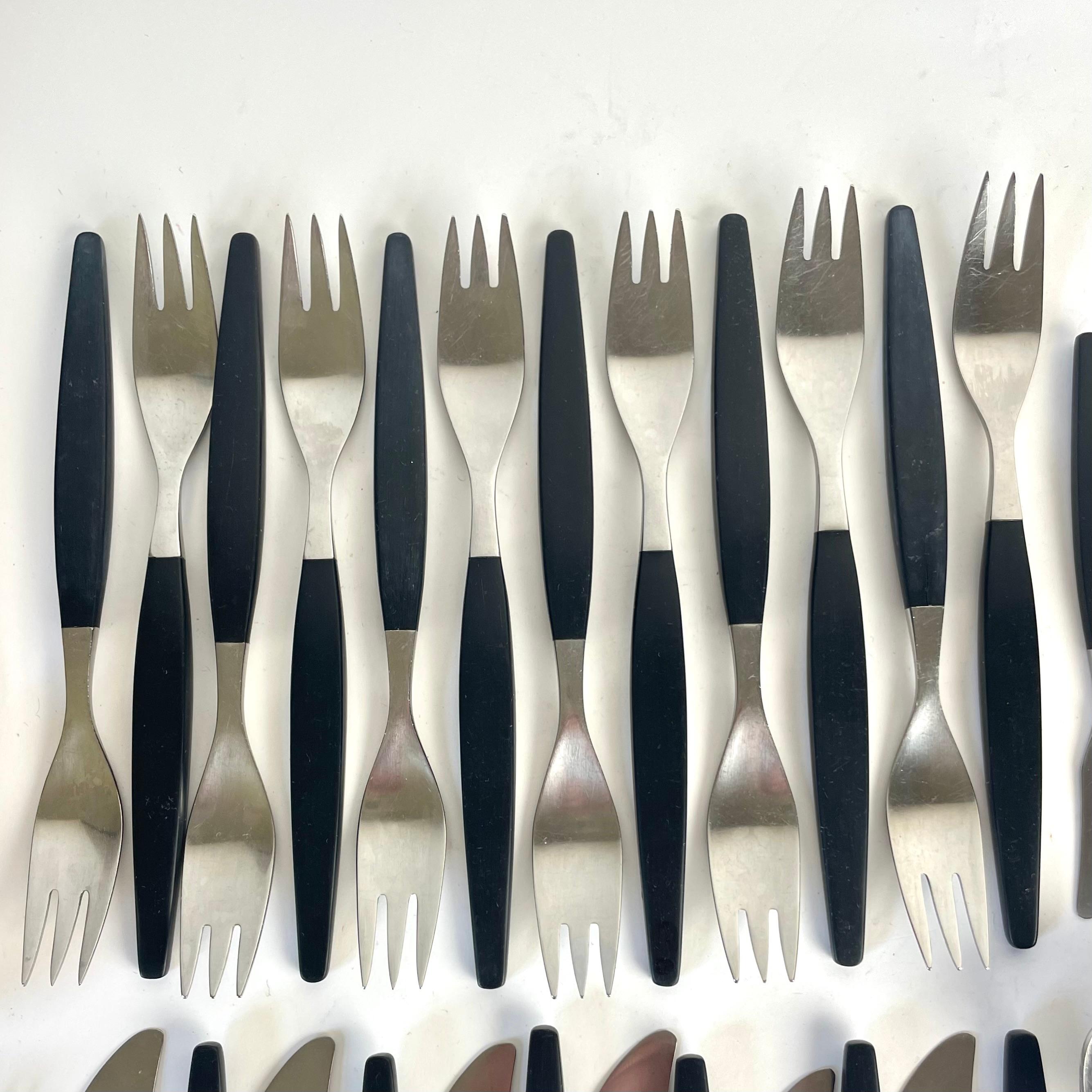 “Focus de Luxe” Flatware Set by Folke Arström for Gense, Sweden, 1950s im Zustand „Gut“ im Angebot in Knivsta, SE