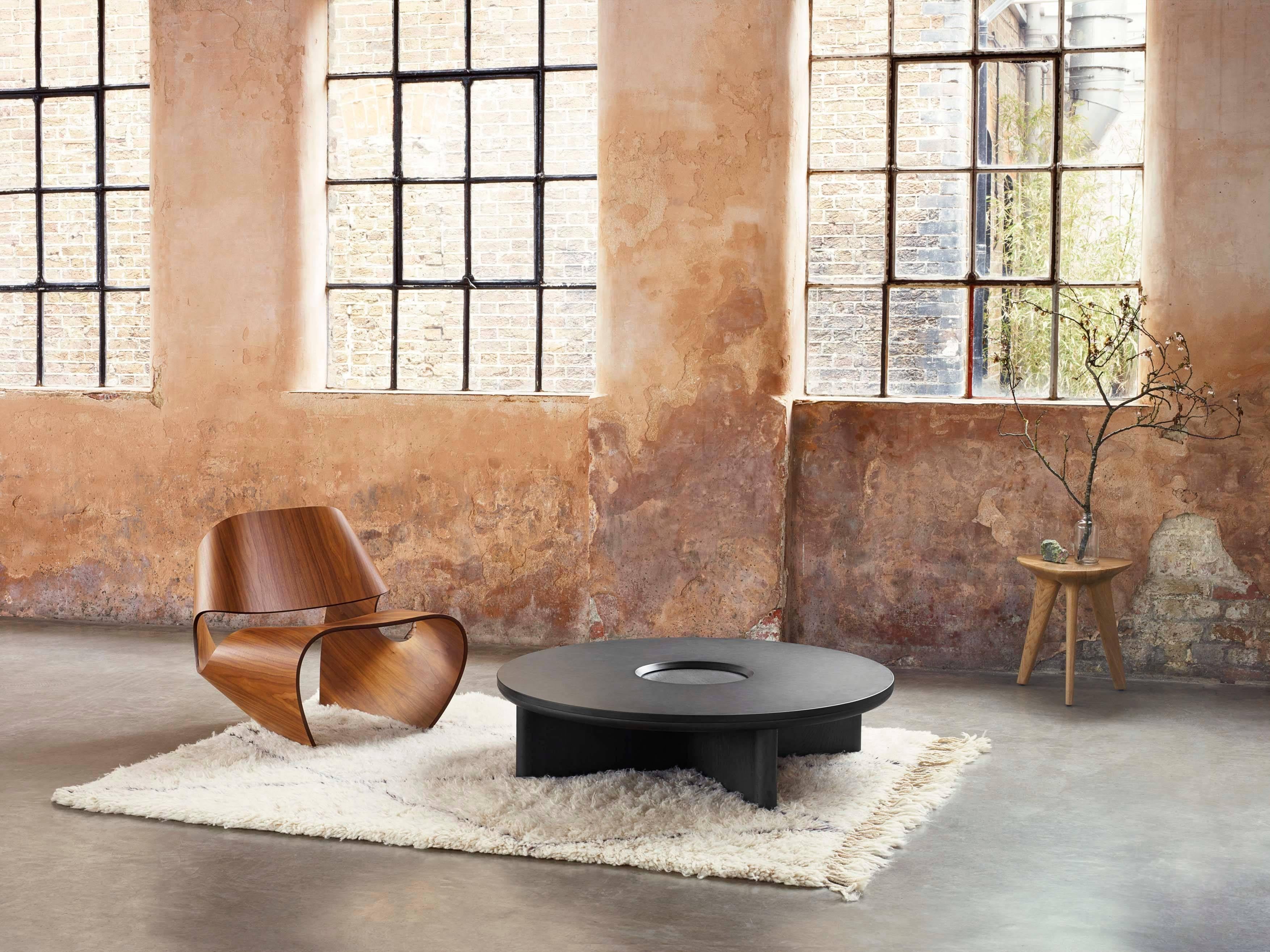 Ébénisé Focus, grande table basse en chêne noir massif et ardoise galloise par Made in Ratio en vente