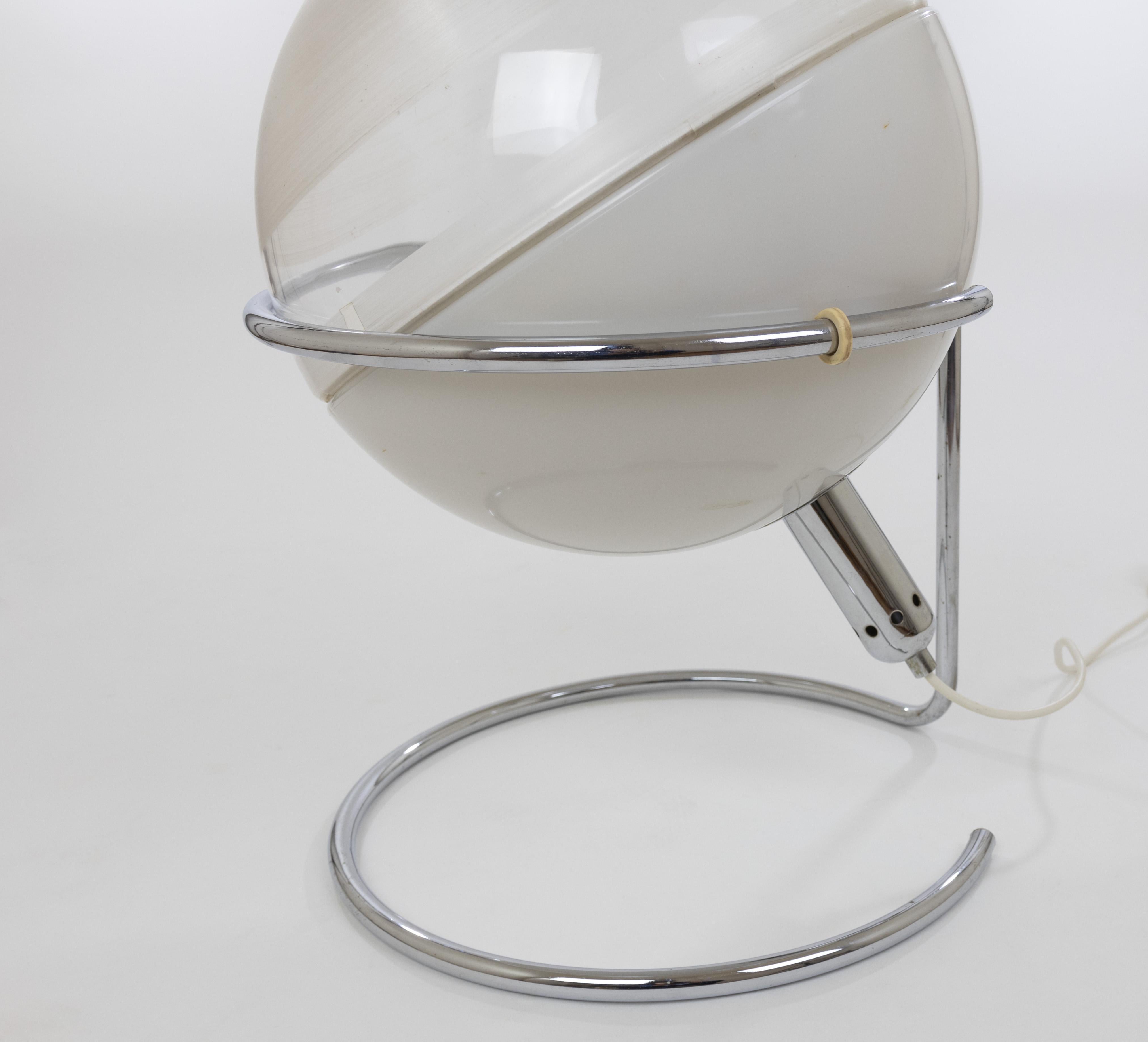 Polychromed Focus table lamp by Fabio Lenci for Design House Guzzini, 1960s For Sale