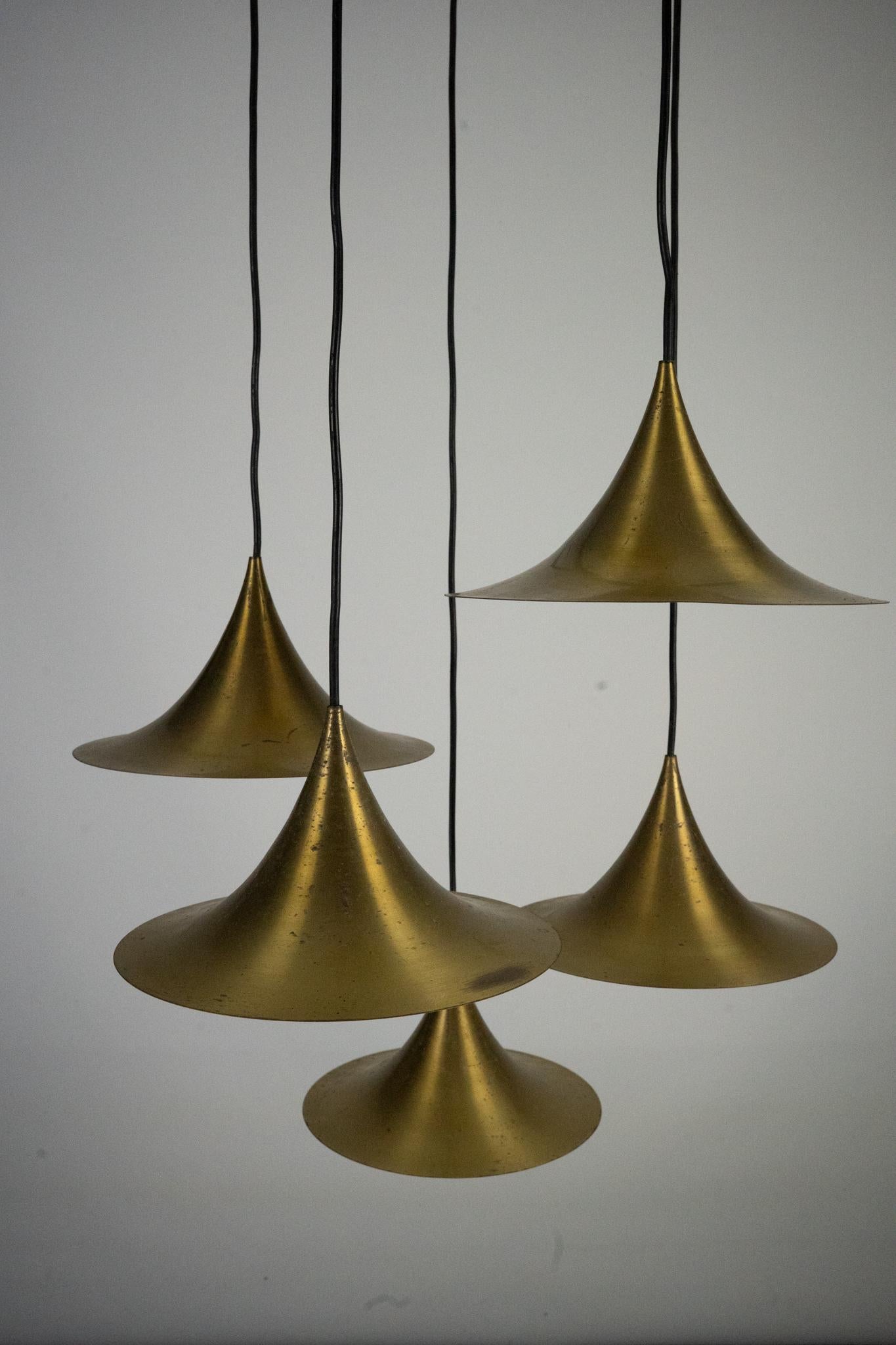 Fog & Morup, Midcentury Brass Pendant with Five Pendant Drops. Danmark, 1960s For Sale 1