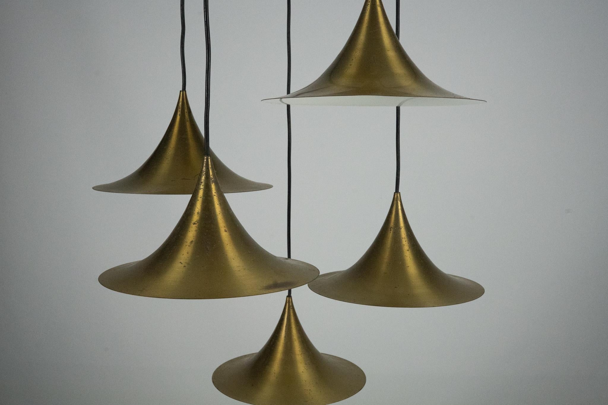 Fog & Morup, Midcentury Brass Pendant with Five Pendant Drops. Danmark, 1960s For Sale 2