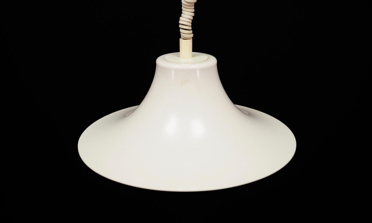 Fantastic chandelier from the 1960s-1970s, Scandinavian design straight from the Fog & Mørup manufactory. Lamp made of plastic in white color. Maintained in good condition (minor traces of use), directly for use.

Dimensions: height 25 cm,