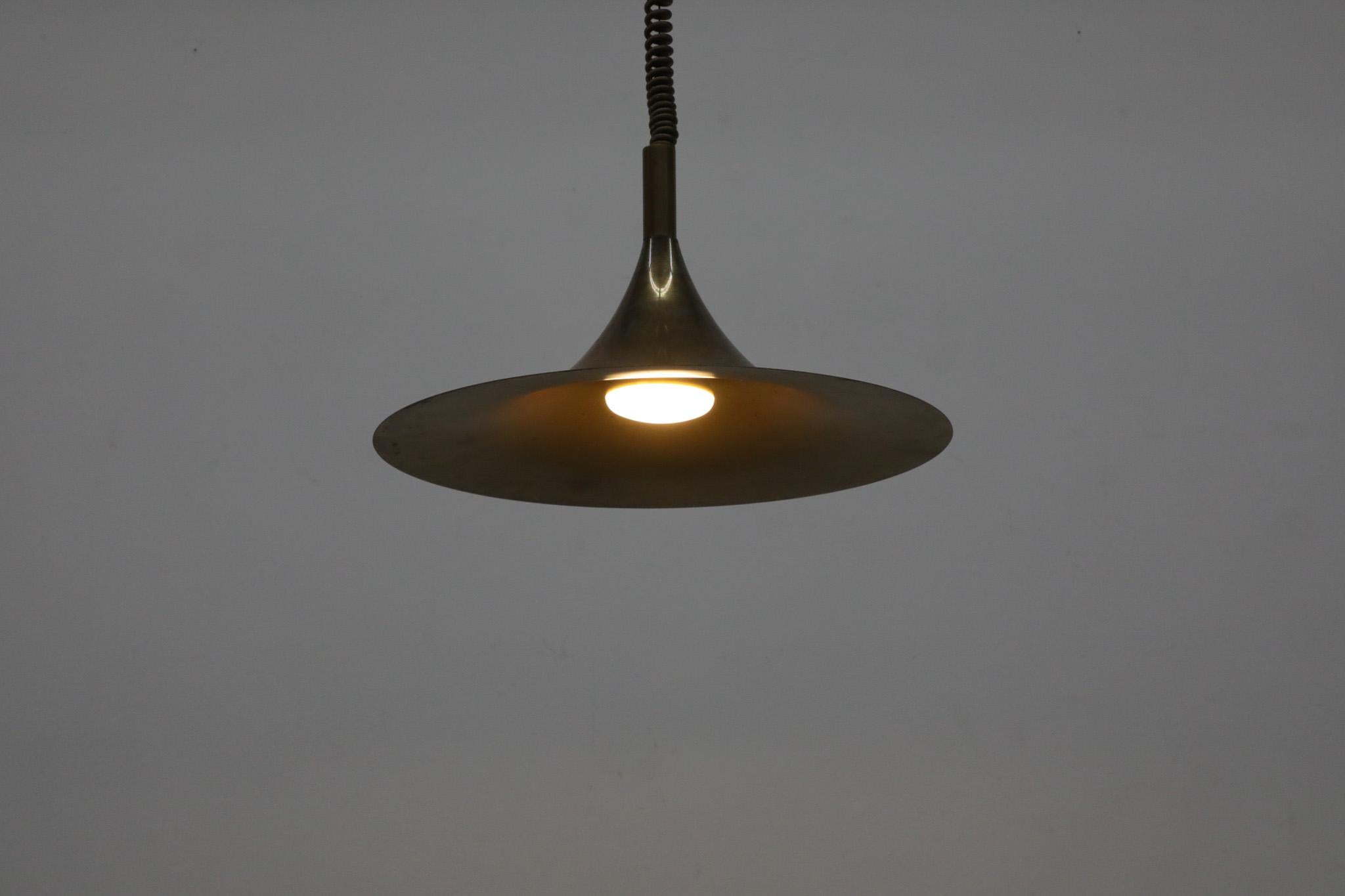 XX secolo Lampada a sospensione 'Semi' in ottone Fog & Mørup di Claus Bonderup & Torsten Thorup in vendita
