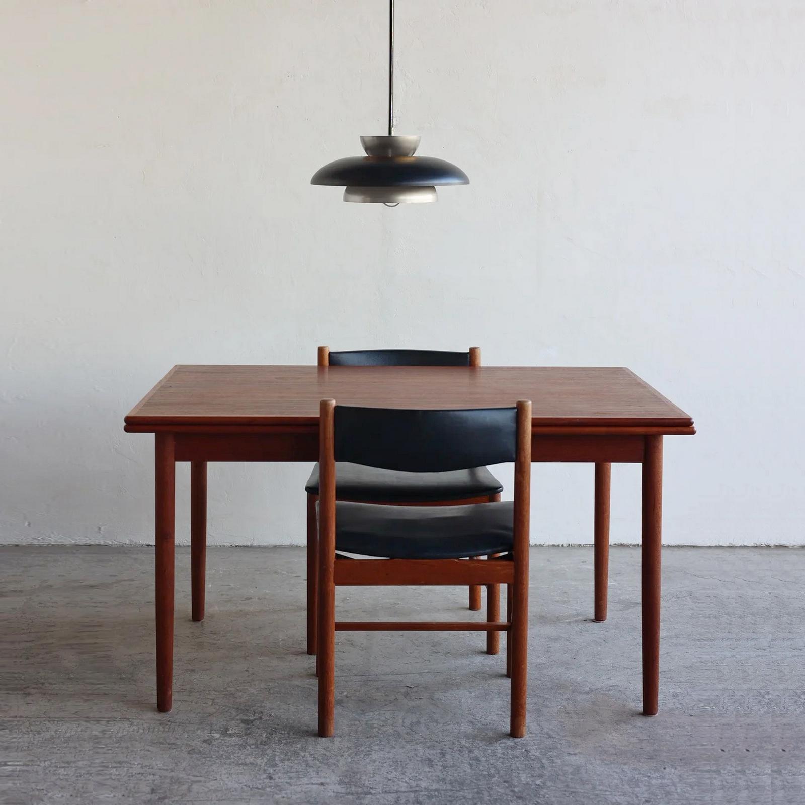 Fog & Mørup Danish Ceiling Lamp, 1960s

Scandinavian design classic from Fog and Morup. attributed to Jo Hammerborg.

Light wear is consistent with its age and use, but overall, it is in good condition. There are tiny paint spots on the edges,