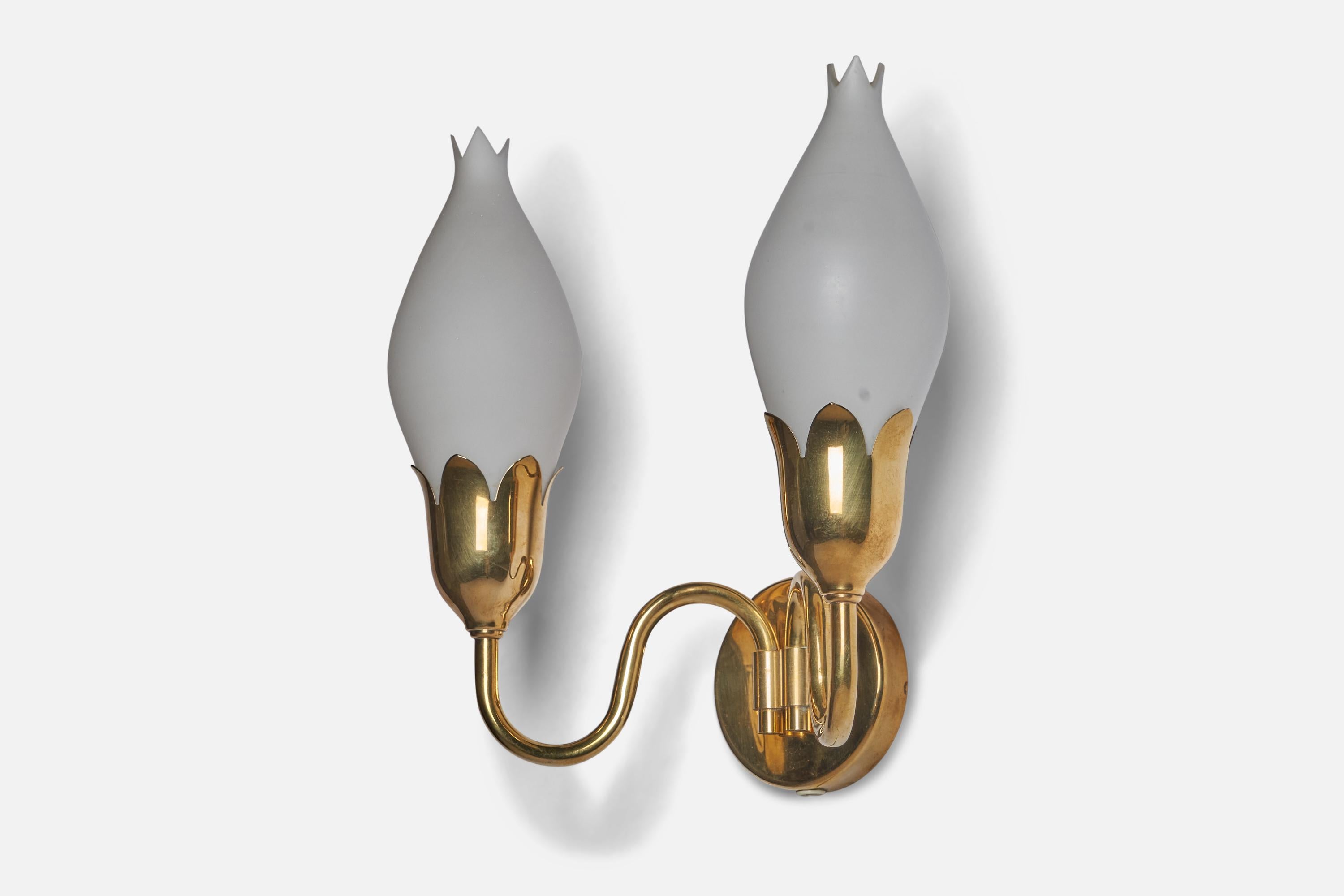 Fog & Mørup, Wall Light, Brass, Glass, Denmark, 1950s In Good Condition In High Point, NC