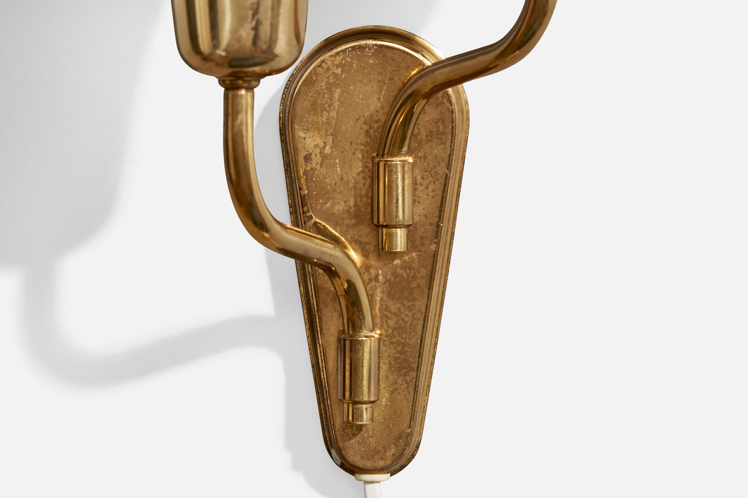 Fog & Mørup, Wall Light, Brass, Glass, Denmark, 1950s In Good Condition For Sale In High Point, NC