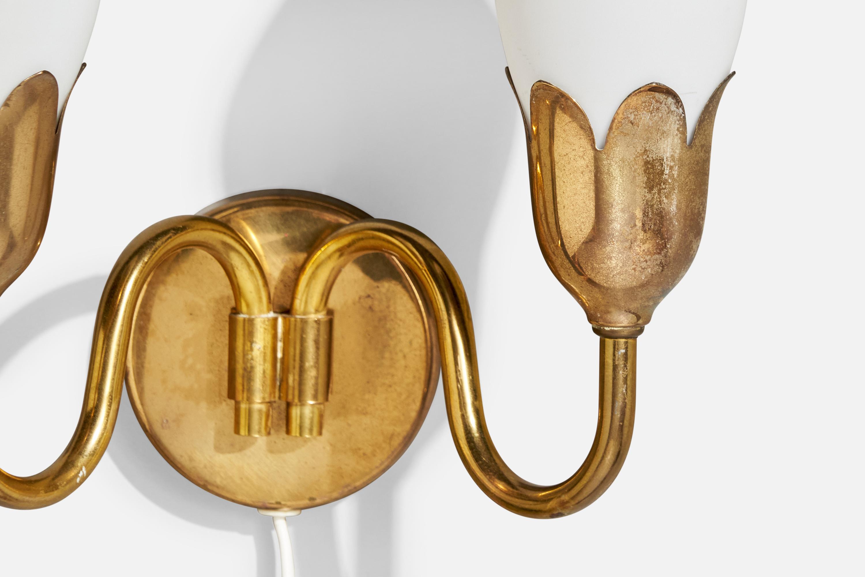 Mid-20th Century Fog & Mørup, Wall Light, Brass, Glass, Denmark, 1950s For Sale