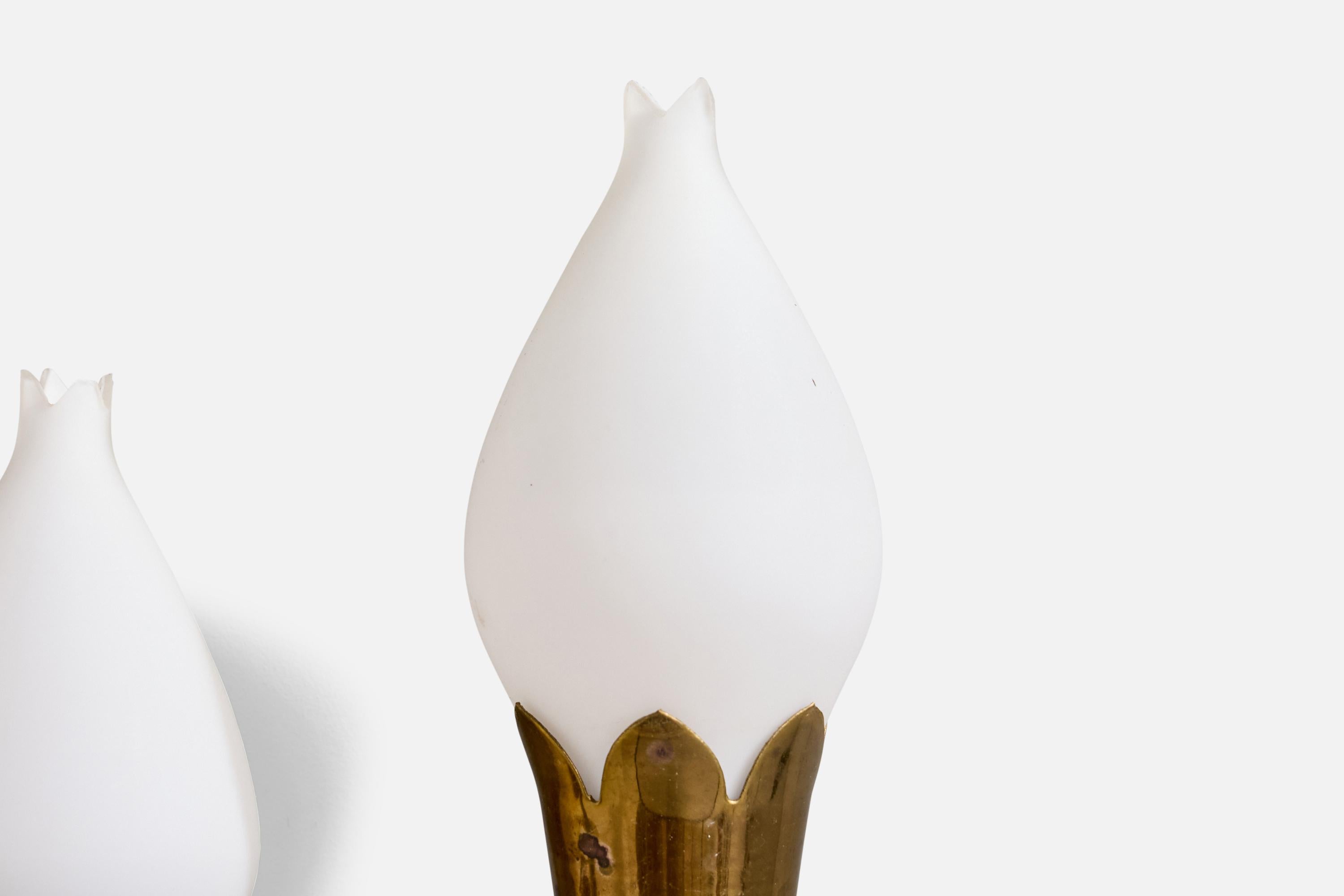 Fog & Mørup, Wall Light, Brass, Glass, Denmark, 1950s For Sale 1