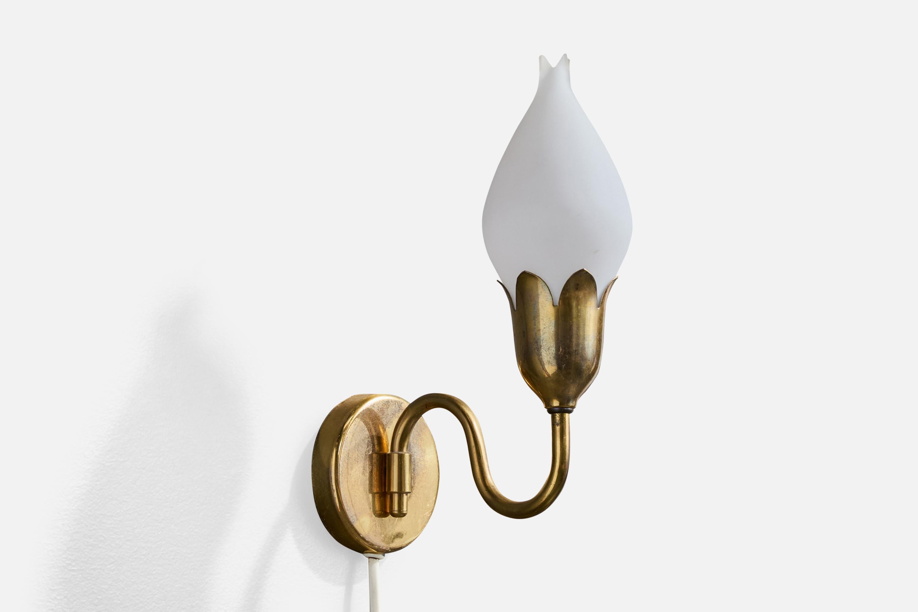 Fog & Mørup, Apliques, Latón, Cristal, Dinamarca, Década de 1950 Danés en venta