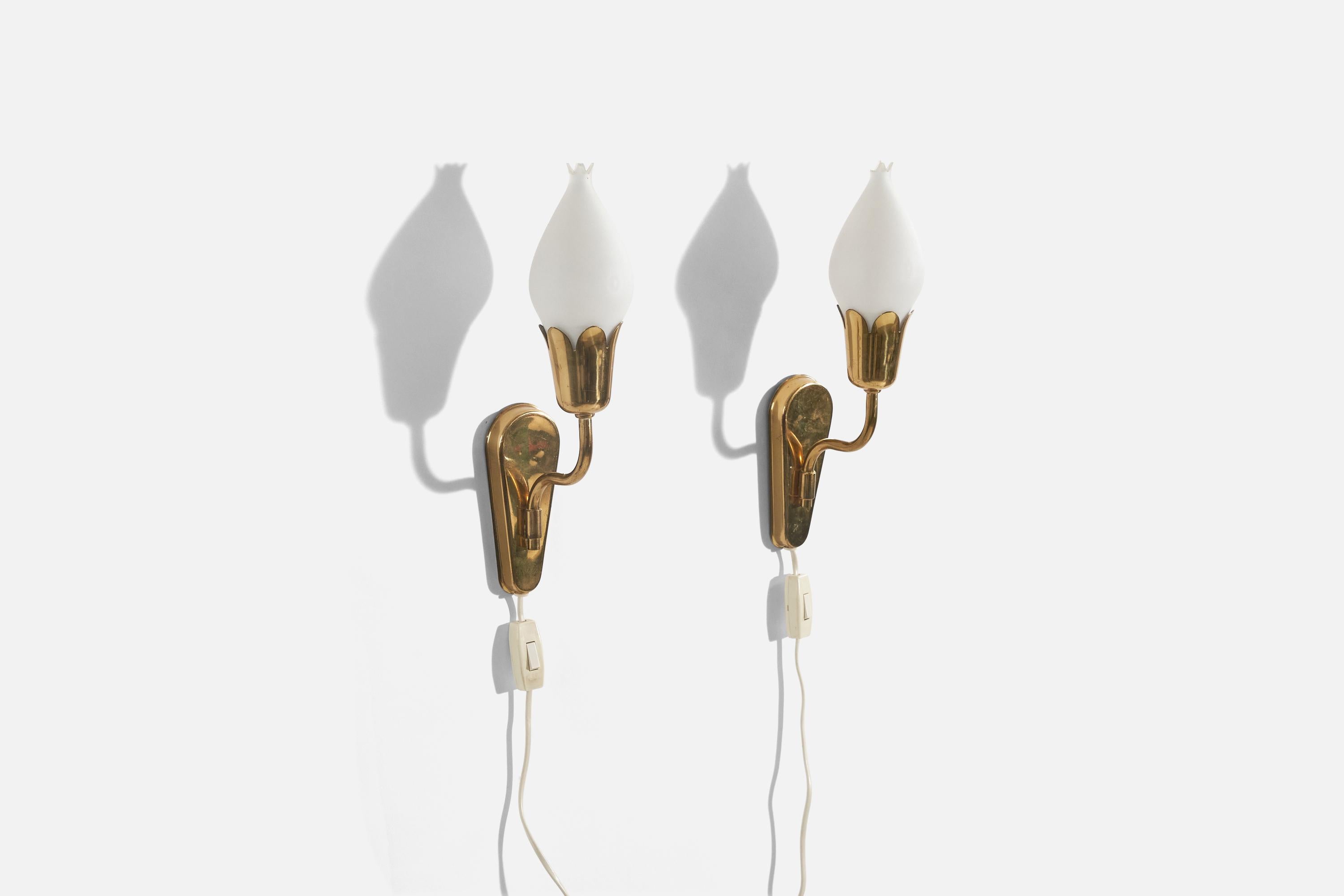 Fog & Mørup, Wall Lights, Brass, Glass, Denmark, C. 1950s In Good Condition In High Point, NC