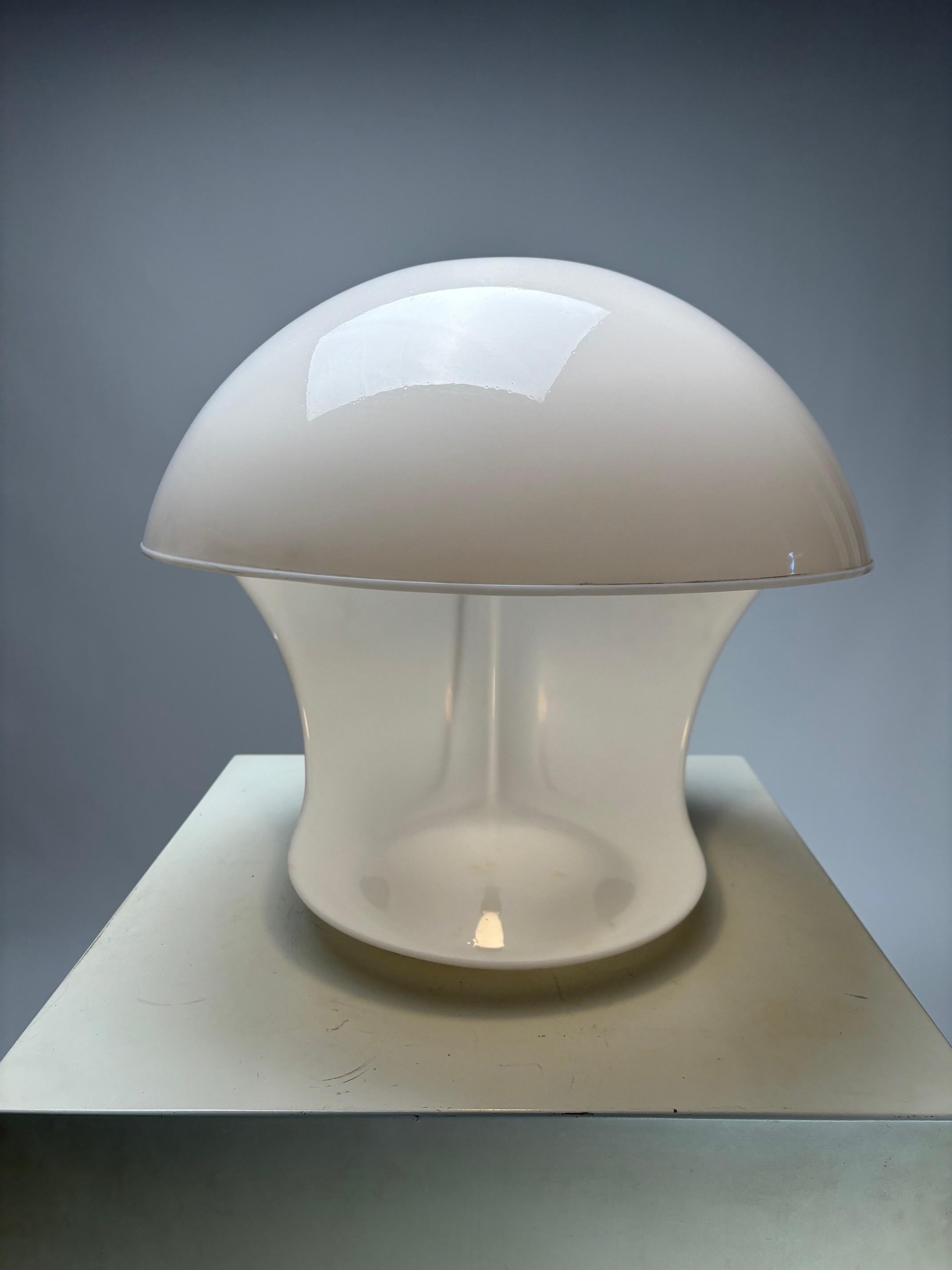Plastica Foglia - Lampada da tavolo '643' di Elio Martinelli, Italia 1969 (Prima edizione) in vendita