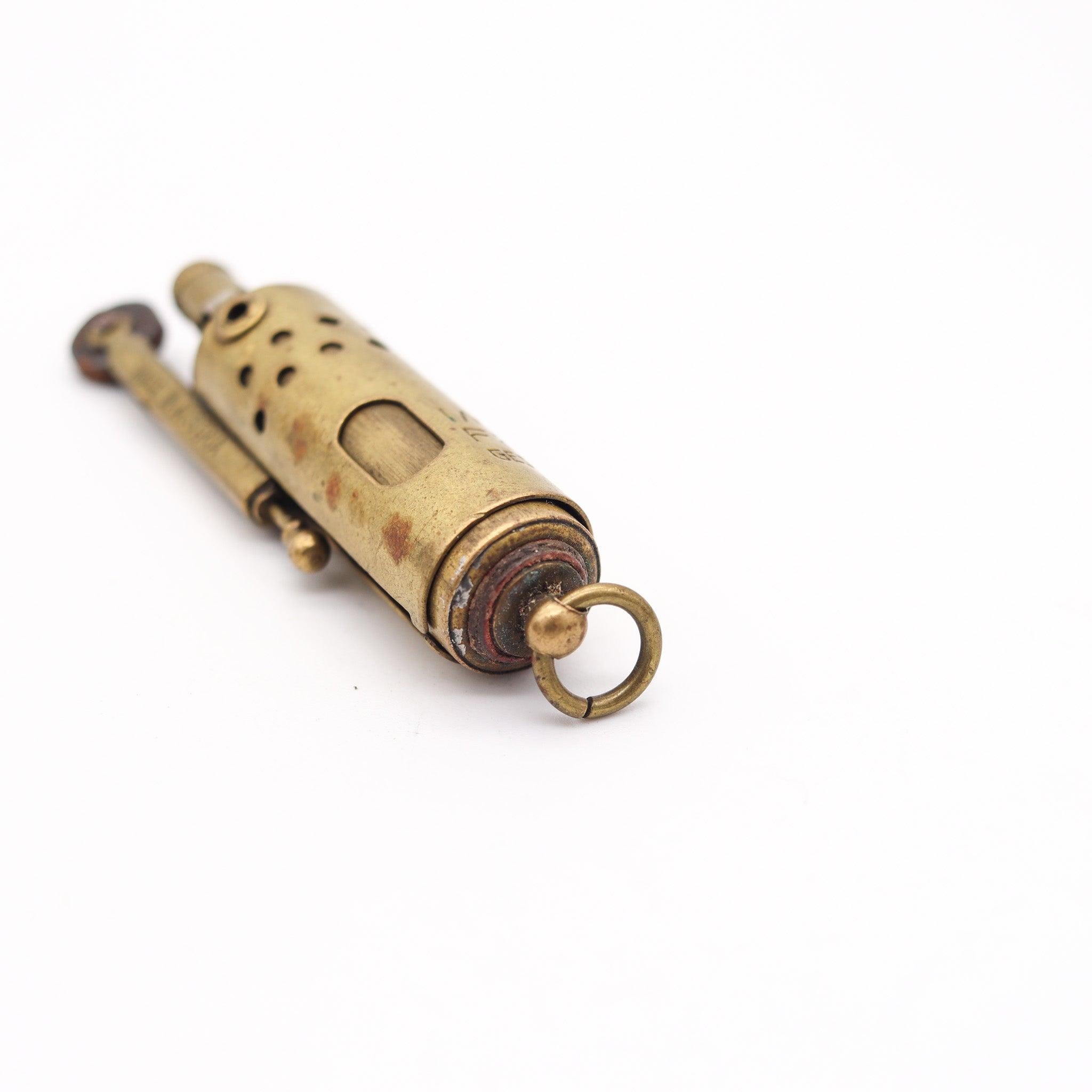Austriaco FOHN By IMCO 1920 Julius Meister Thumbwheel Mechanical Lighter In Polished Brass in vendita