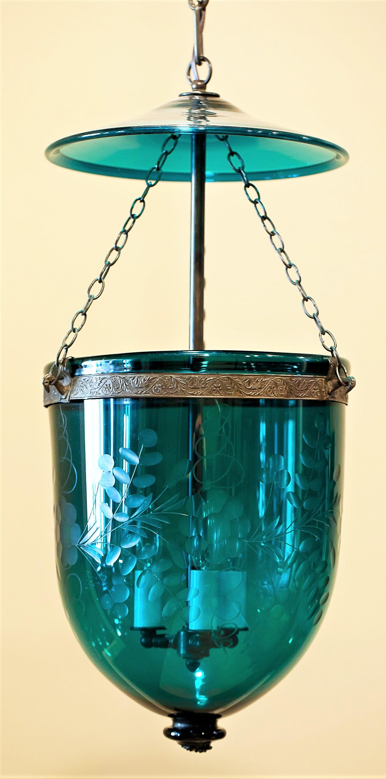 English Foilate-Etched Ten-Inch Bell Jar Lantern, England, circa 1830 For Sale