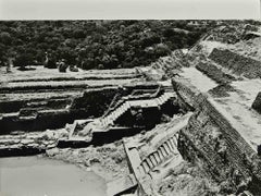 Steps - Ceylon Photo Reportage - Vintage Photograph by Folco Quilici - 1960s
