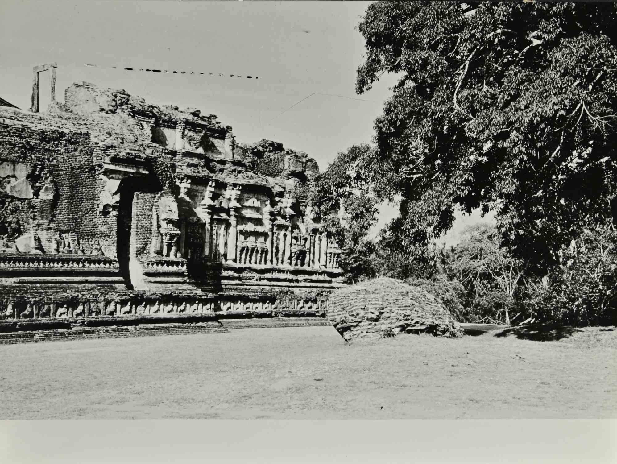 Sud America Reportage- es una Foto Vintage en B/N realizada en los años 60 por Mario De Biasi.

Estampado en la parte trasera.

Buenas condiciones.